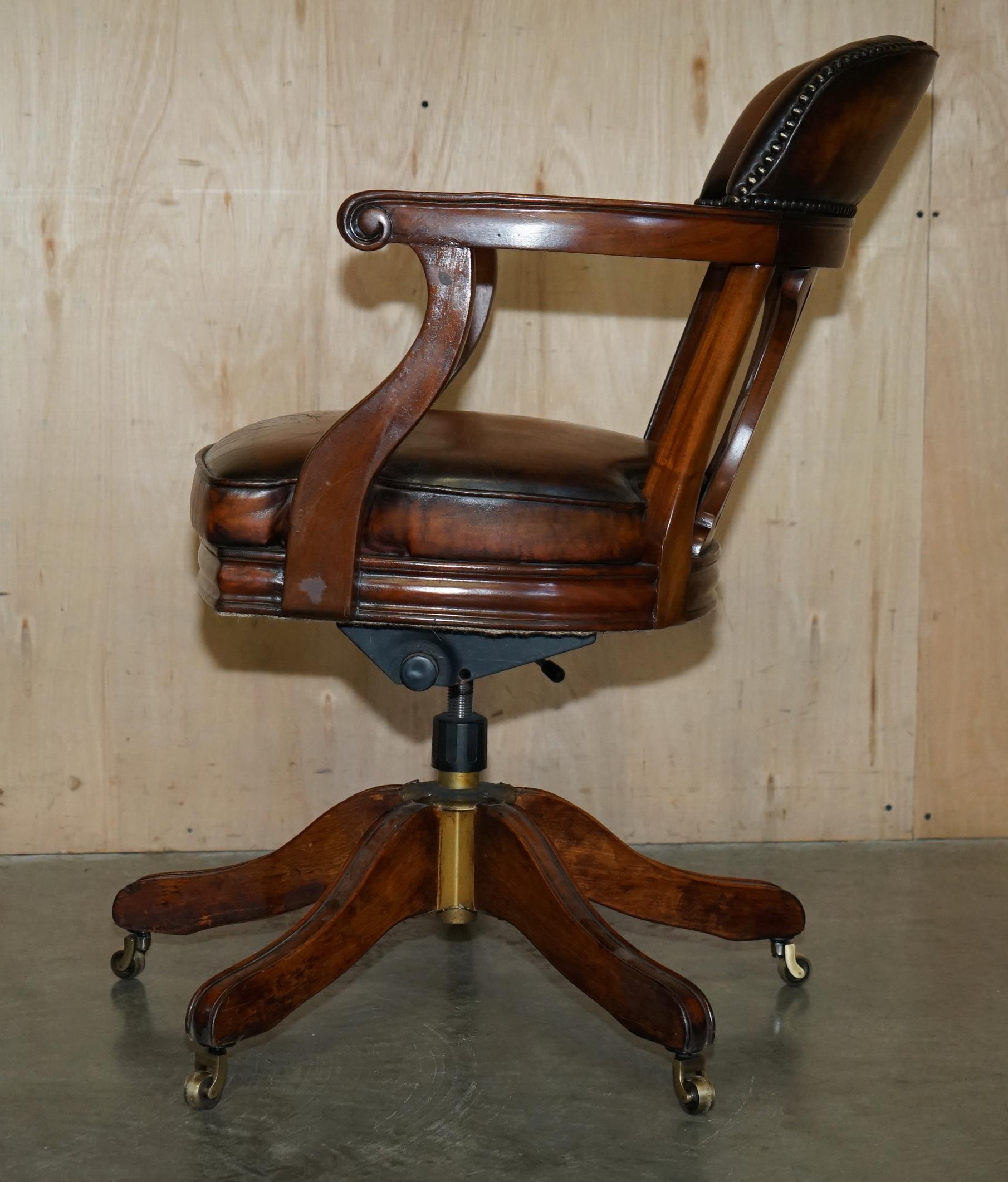 VINTAGE FULLY RESTORED DEEP CIGAR BROWN LEATHER SWiVEL CAPTAINS OFFICE CHAIR For Sale 8