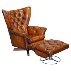 VINTAGE FULLY RESTORED HAND DYED BROWN LEATHER RETRO LOUNGE CHAiR AND FOOTSTOOL