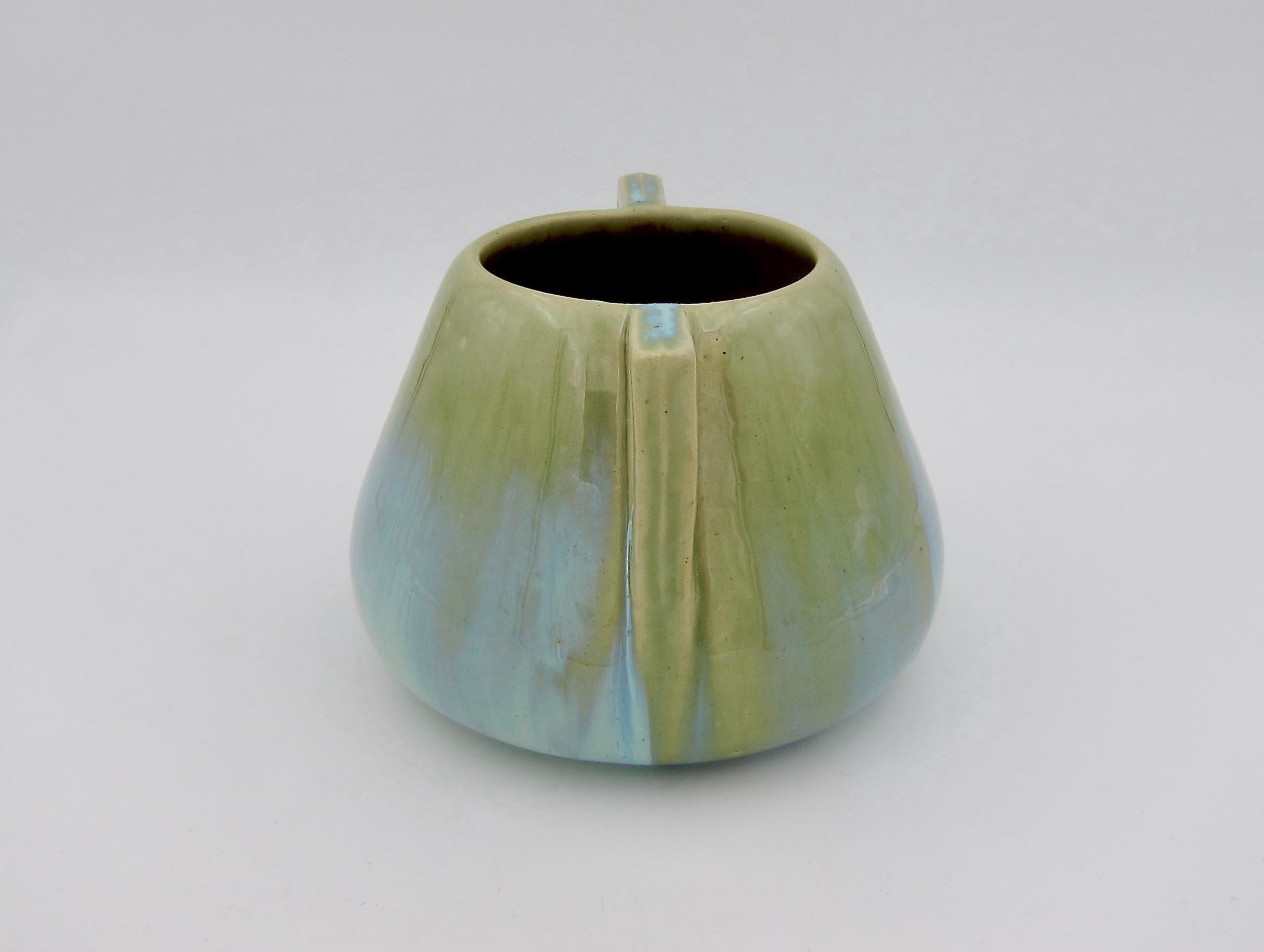 Vintage Fulper Pottery Double Handled Vase with a Green Flambé Glaze In Good Condition In Los Angeles, CA