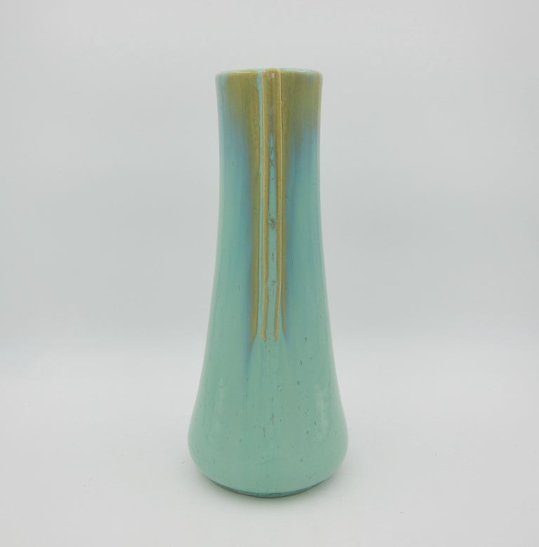 Vintage Fulper Pottery Square Handle Vase with a Green Flambe Glaze In Good Condition For Sale In Los Angeles, CA