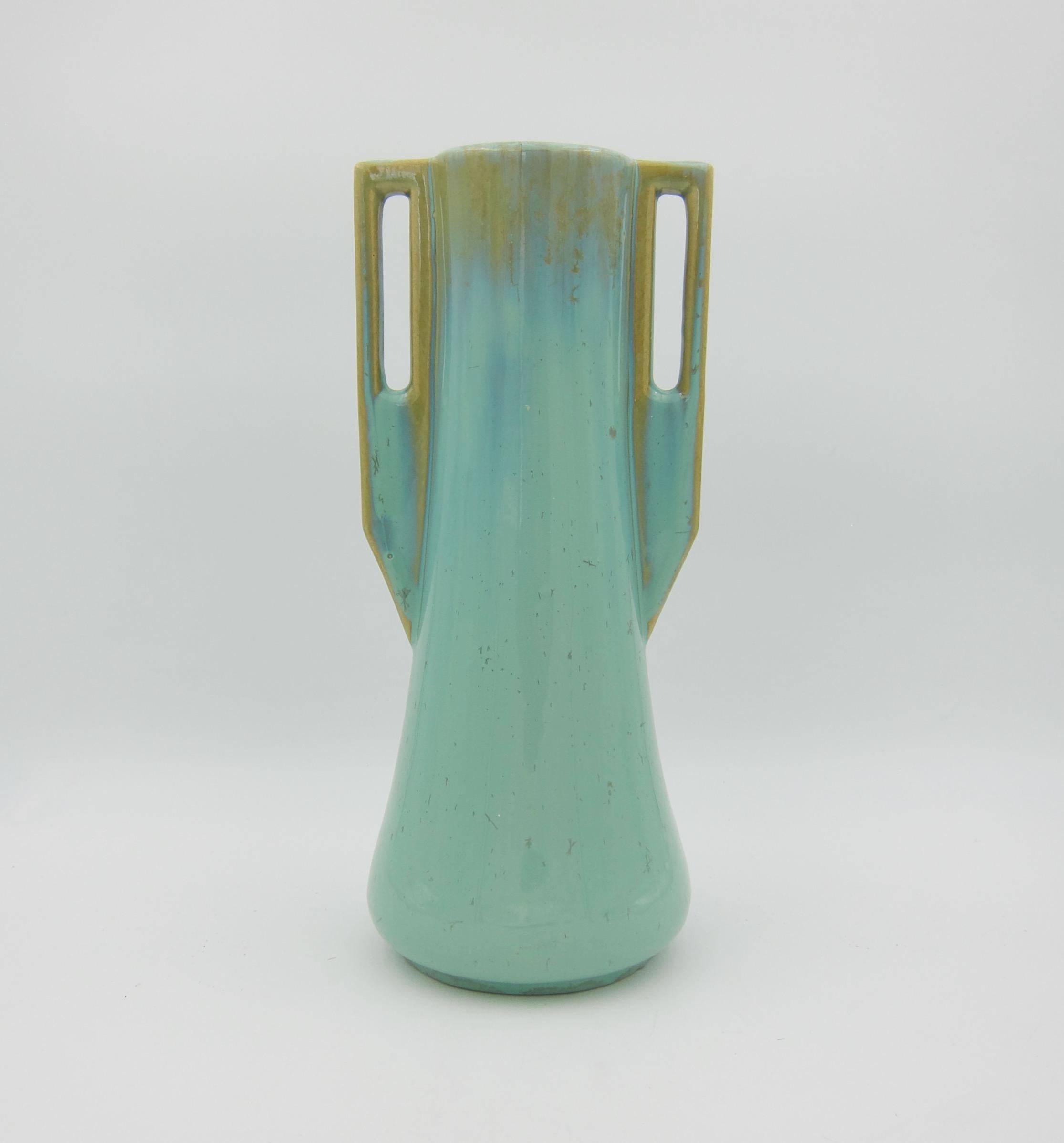 Early 20th Century Fulper Pottery Double Handle Vase with a Green Flambe Glaze In Good Condition In Los Angeles, CA