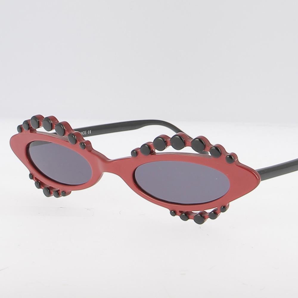 Lunettes de soleil vintage rouge funky - Made in France - 1990 - BOZ en vente 1