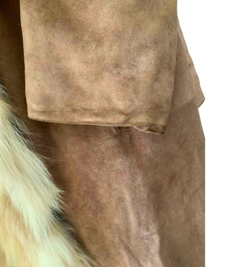 Abrigo de piel vintage Piel de ante marrón con forro y cuello de piel de lince de nutria en venta 6
