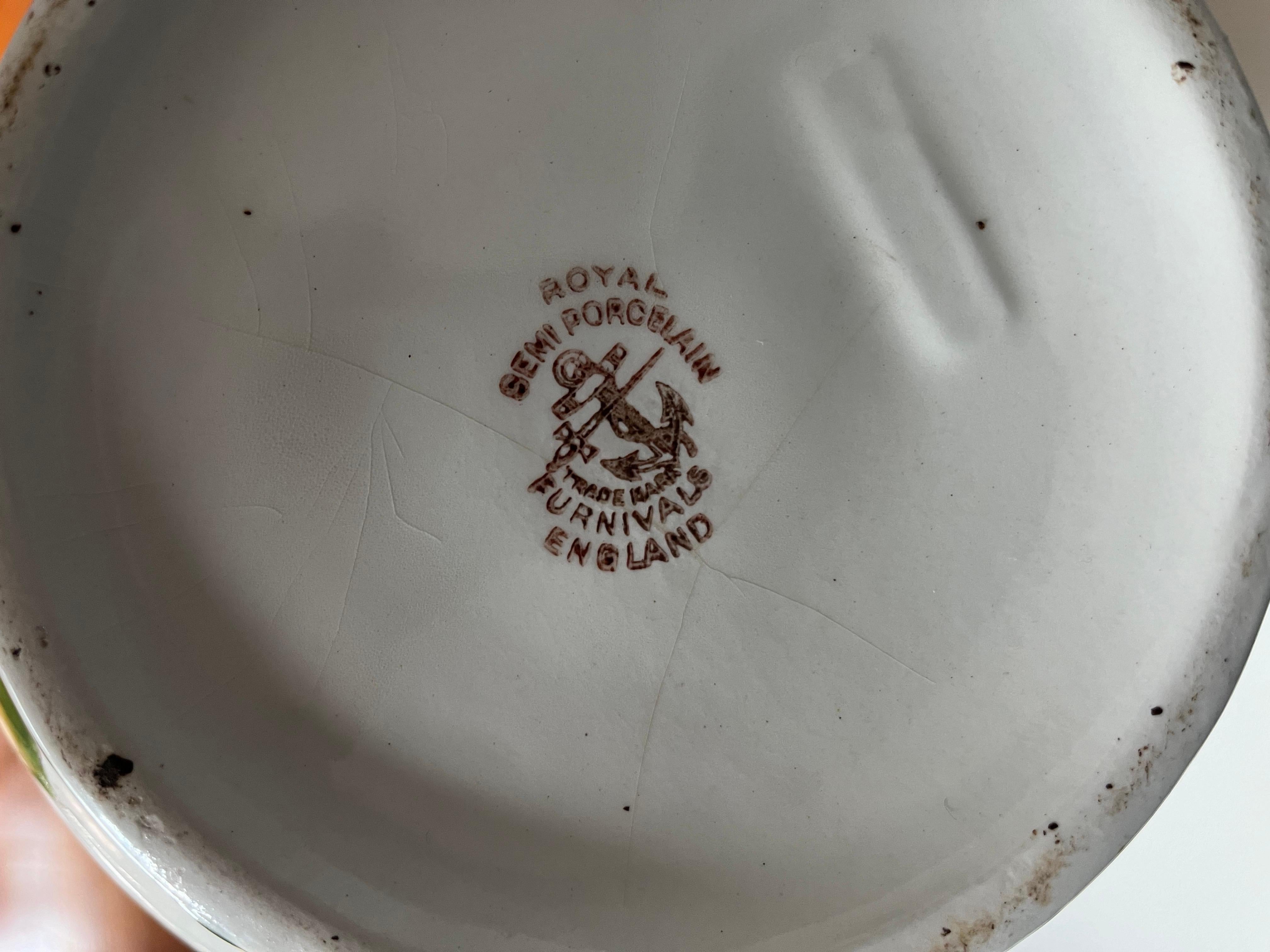 Pichet à eau rose vintage Furnivals peint à la main en vente 3