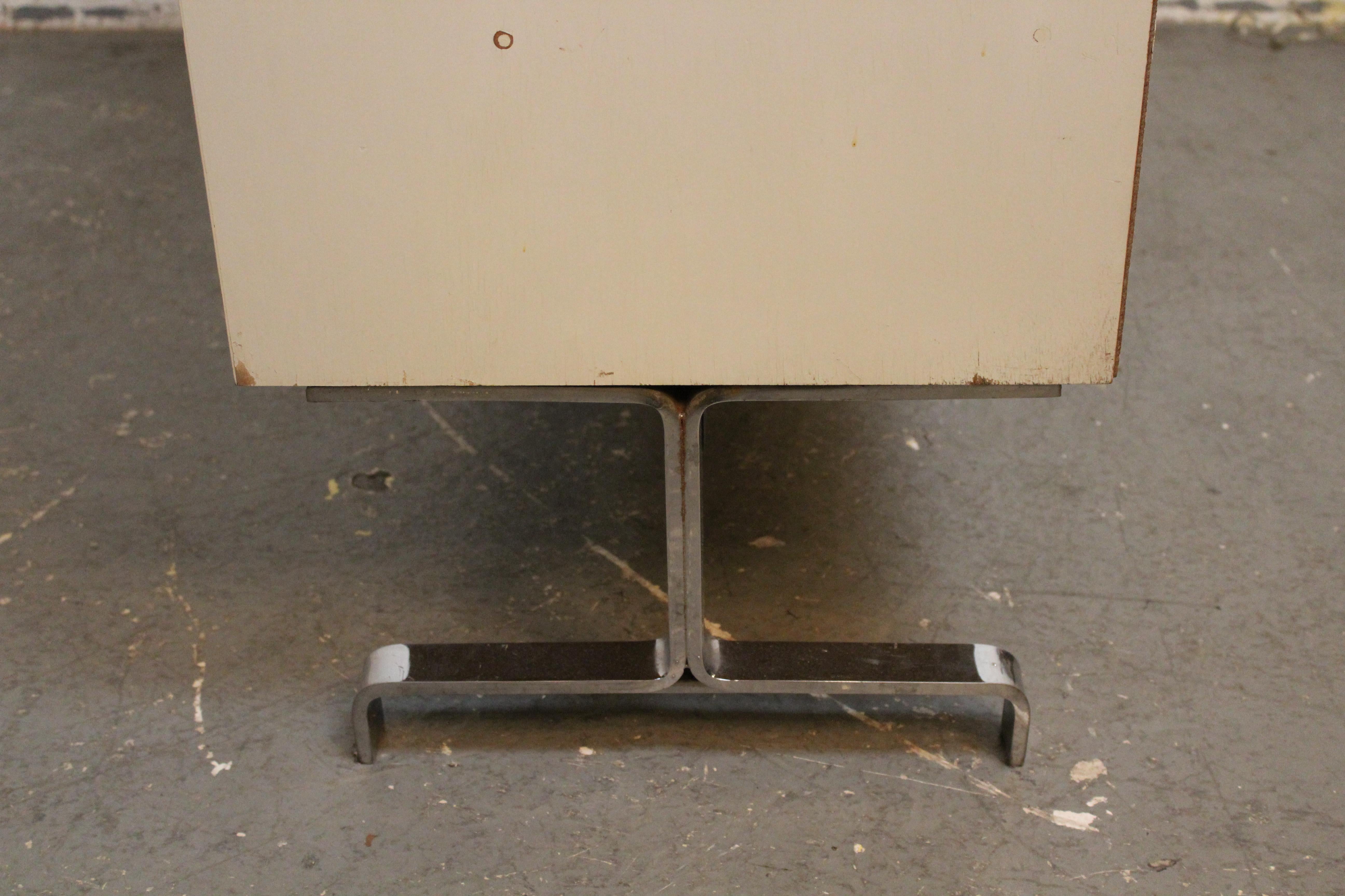Enfilade futuriste de Giovanni Maur pour Treco Canada 4