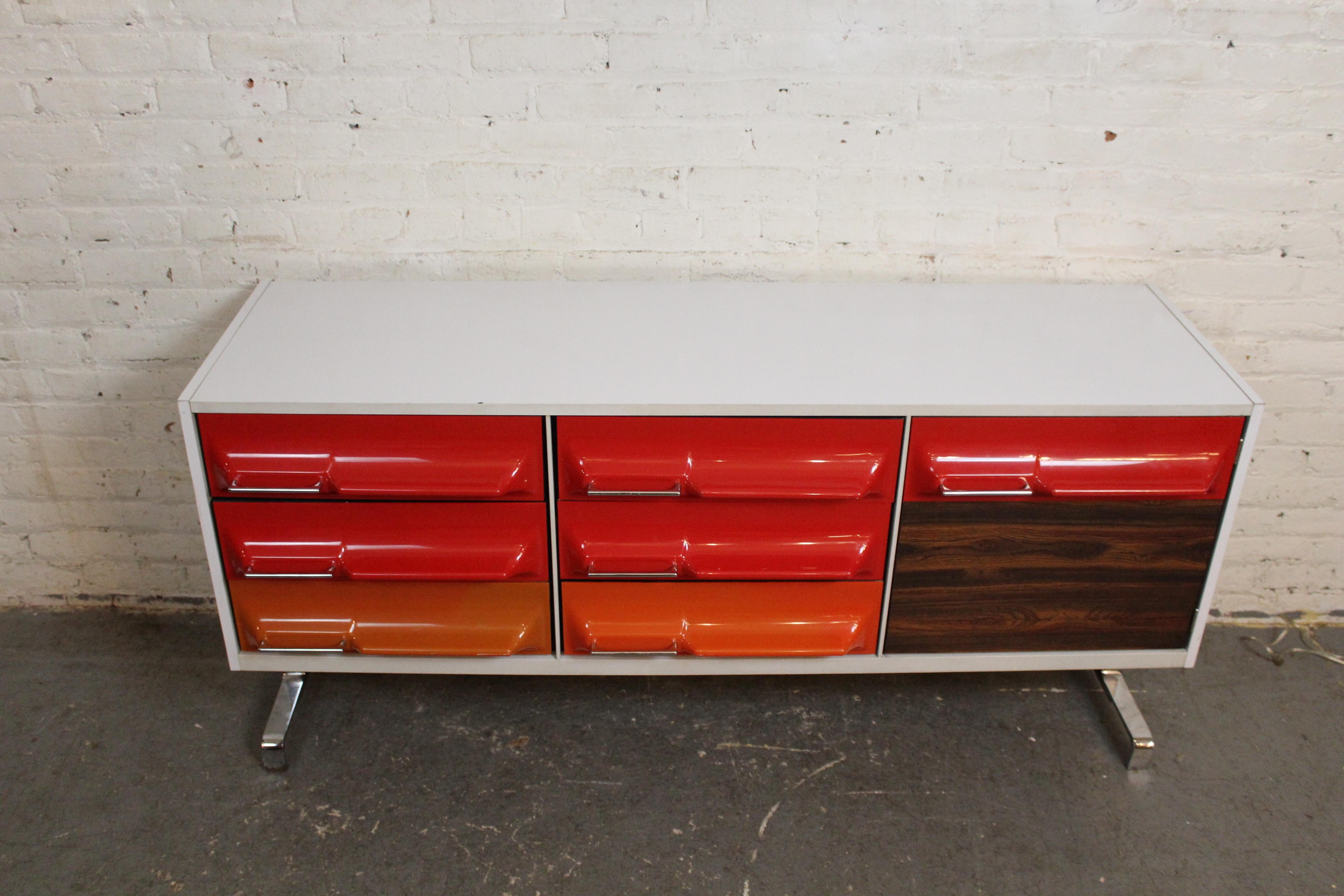 Mid-Century Modern Enfilade futuriste de Giovanni Maur pour Treco Canada