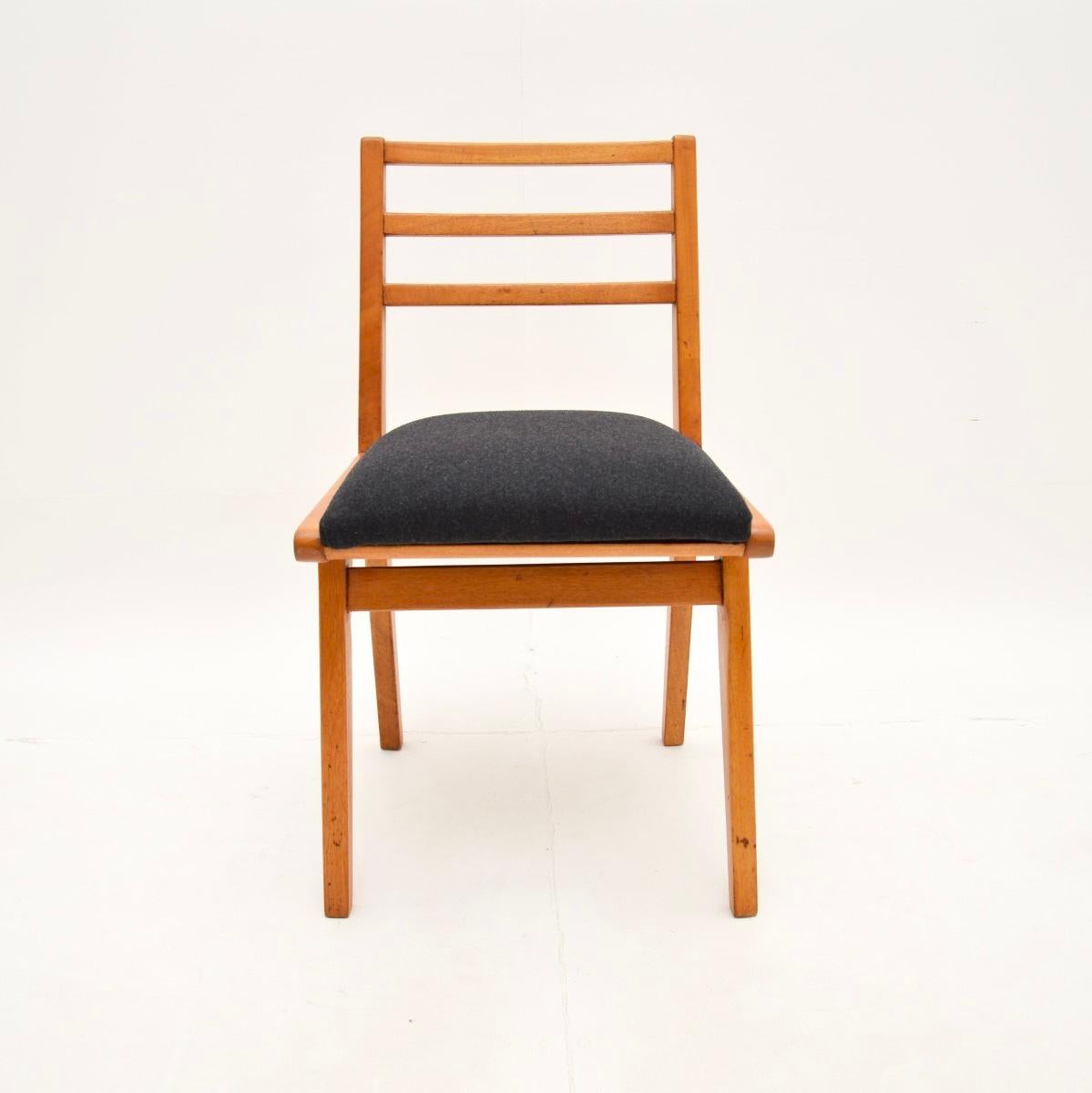 Table et chaises de salle à manger Redford de G-Plan d'époque en vente 4
