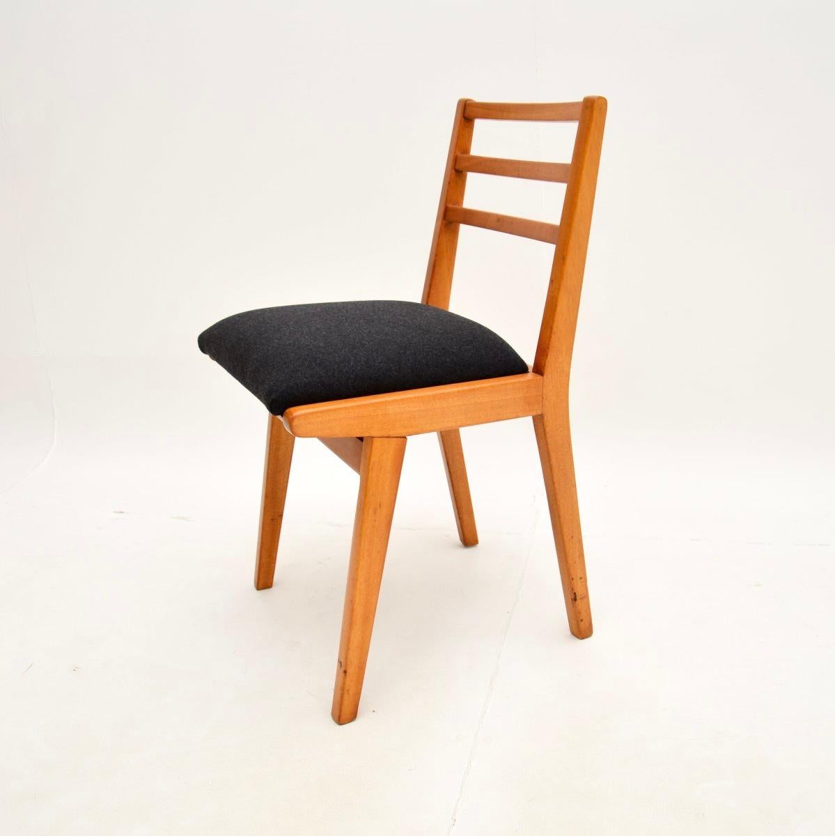 Table et chaises de salle à manger Redford de G-Plan d'époque en vente 5
