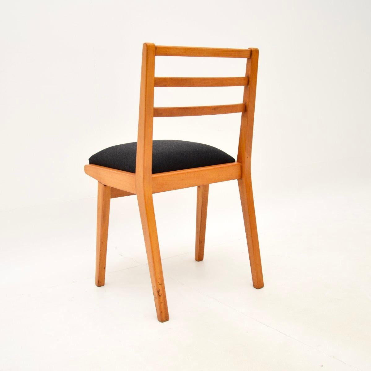 Table et chaises de salle à manger Redford de G-Plan d'époque en vente 6