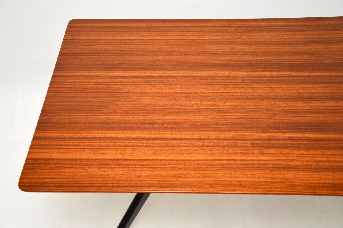 Milieu du XXe siècle Table et chaises de salle à manger Redford de G-Plan d'époque en vente