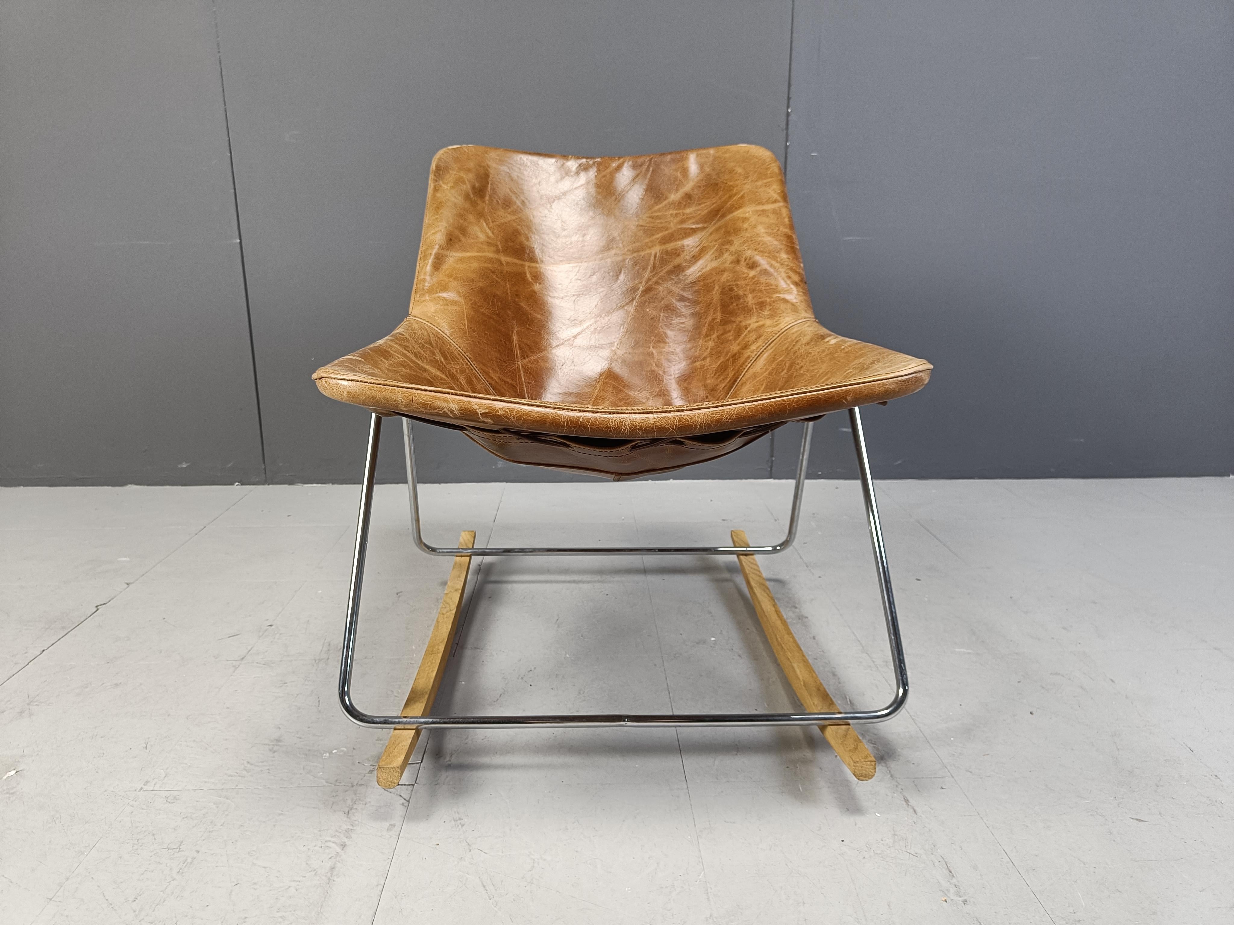 Mid-20th Century Vintage G1 rocking chair by Pierre Guariche, 1950s