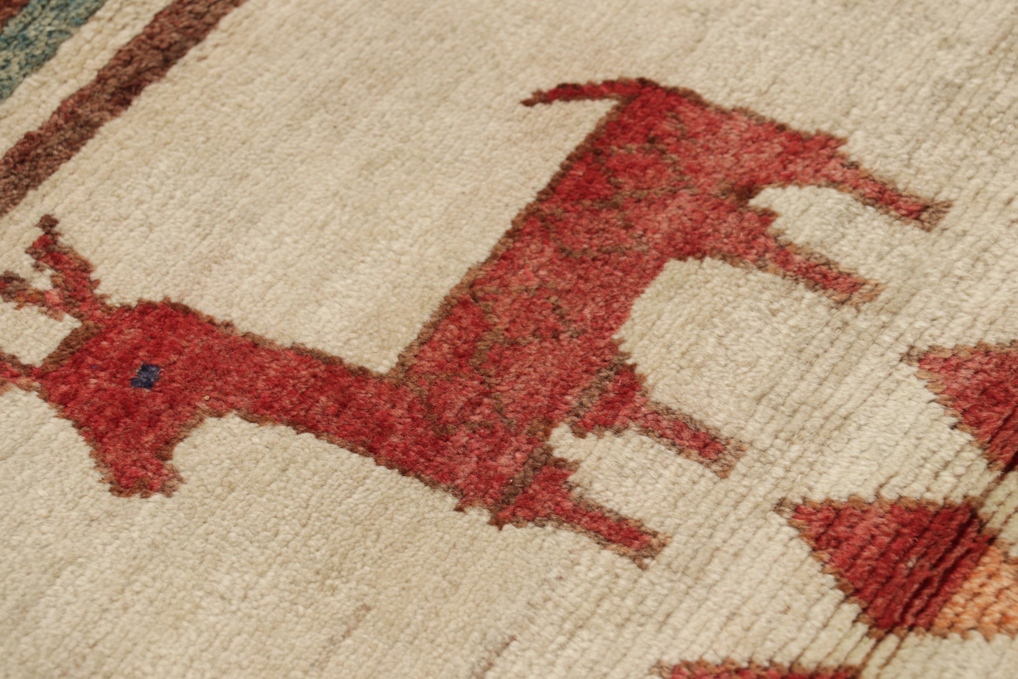 Vintage Gabbeh Perserteppich, Beige mit bunten Tierbildern - Rug & Kilim (Mitte des 20. Jahrhunderts) im Angebot