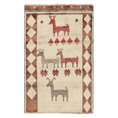 Tapis persan vintage Gabbeh, beige avec illustrations d'animaux colorés - Rug & Kilim