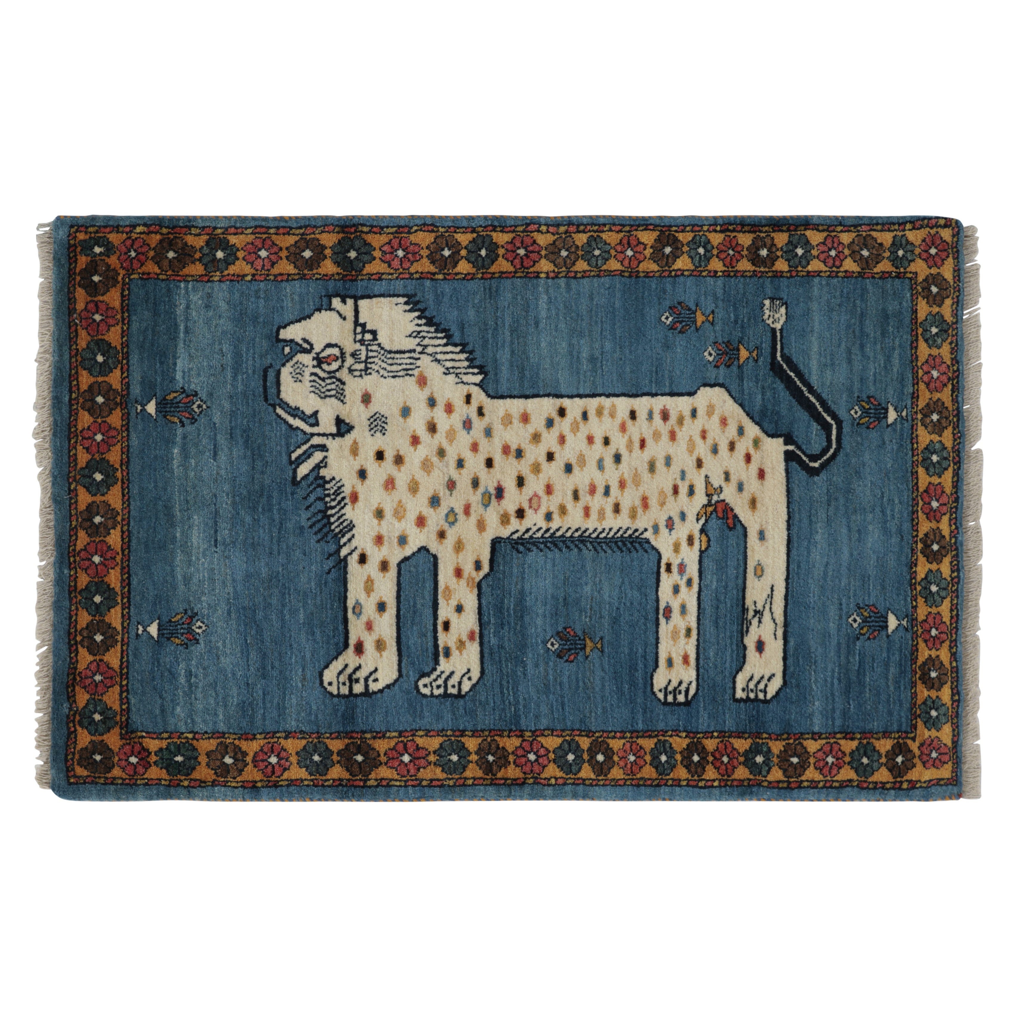 Tappeto persiano Gabbeh vintage, blu con leone pittorico beige - Rug & Kilim in vendita
