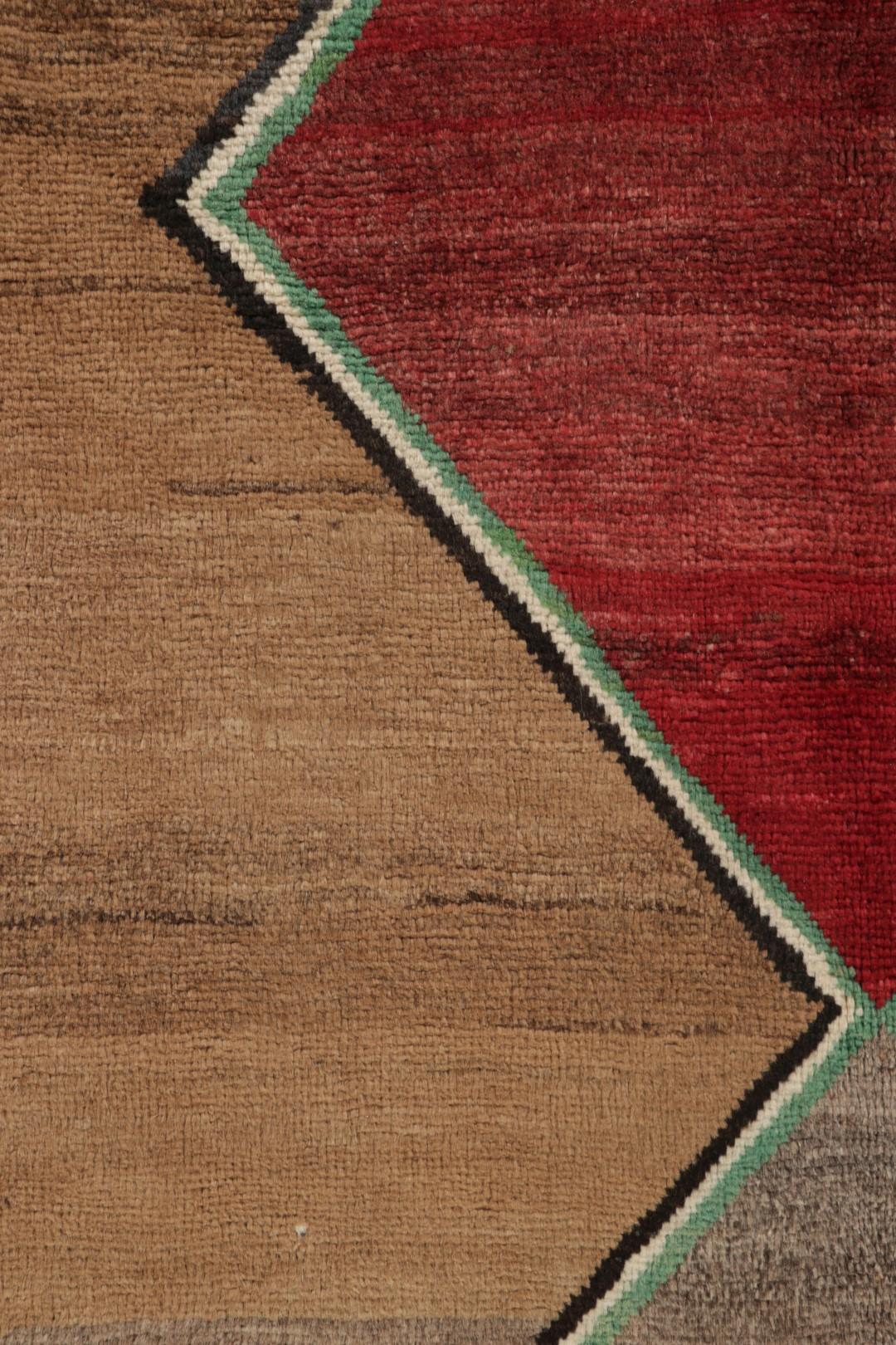 Alfombra Persa Gabbeh Vintage Marrón con Medallones de Diamante - Rug & Kilim mediados del siglo XX en venta