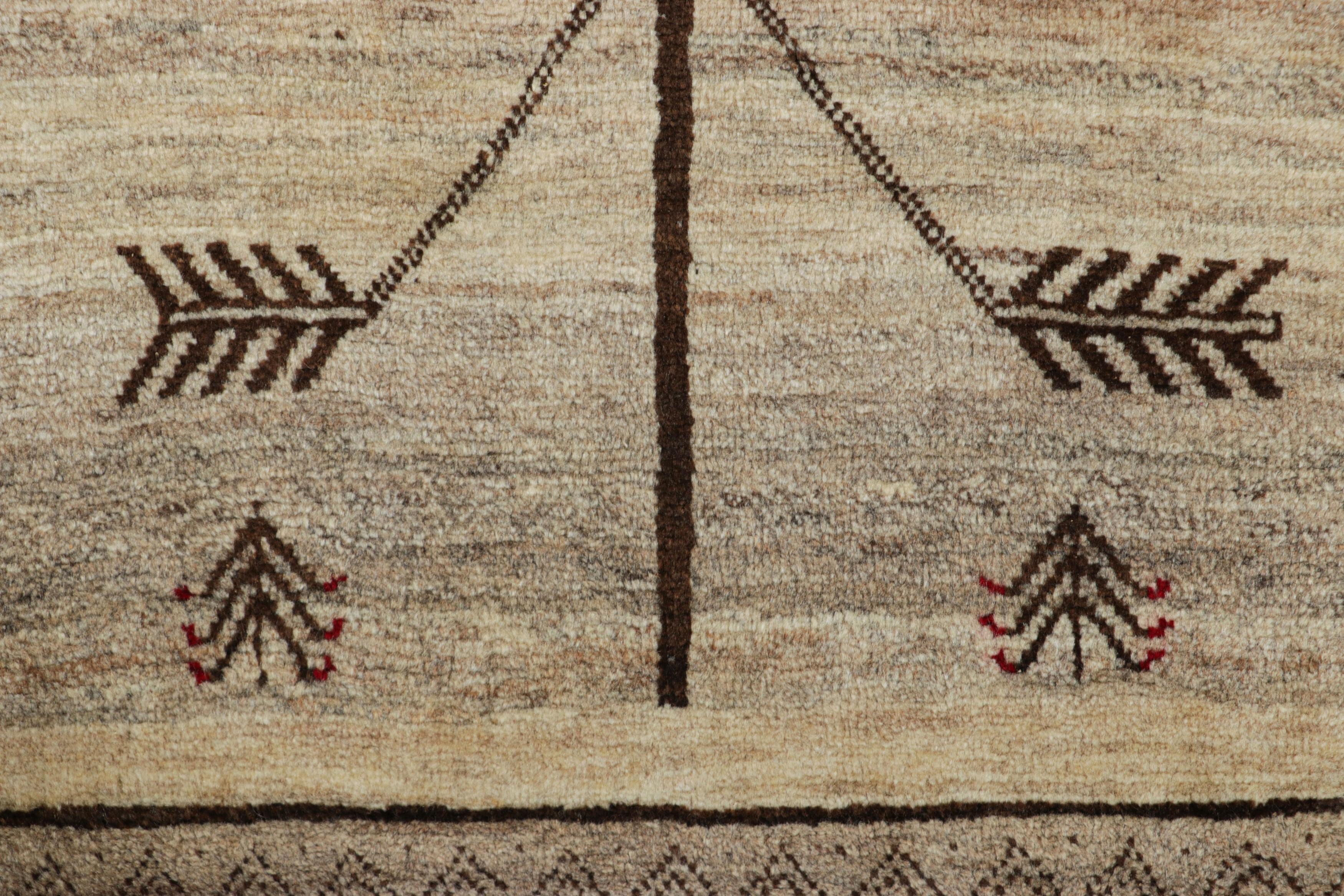 Tribal Tapis persan vintage Gabbeh en taupe avec motifs géométriques - Rug & Kilim en vente