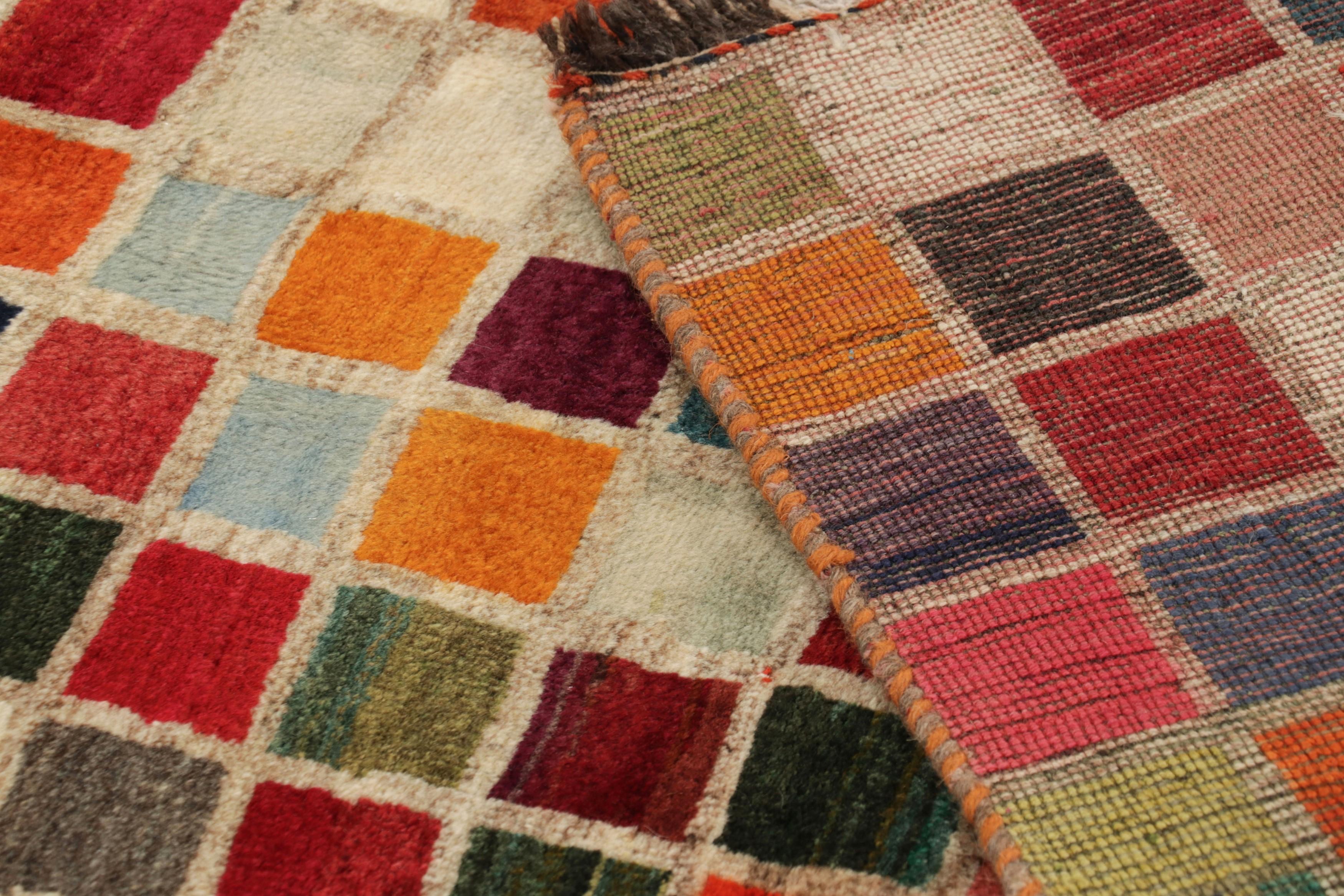Vintage Gabbeh Perserteppich mit buntem geometrischem Muster - Rug & Kilim (Wolle) im Angebot
