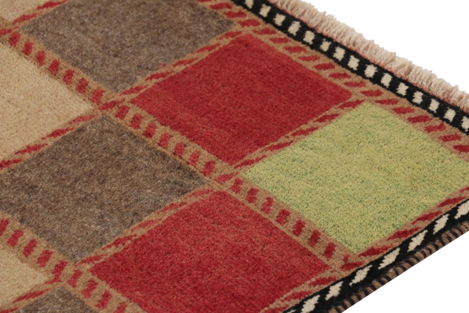 Vintage Gabbeh Perserteppich mit bunten geometrischen Mustern - Rug & Kilim (Stammeskunst) im Angebot