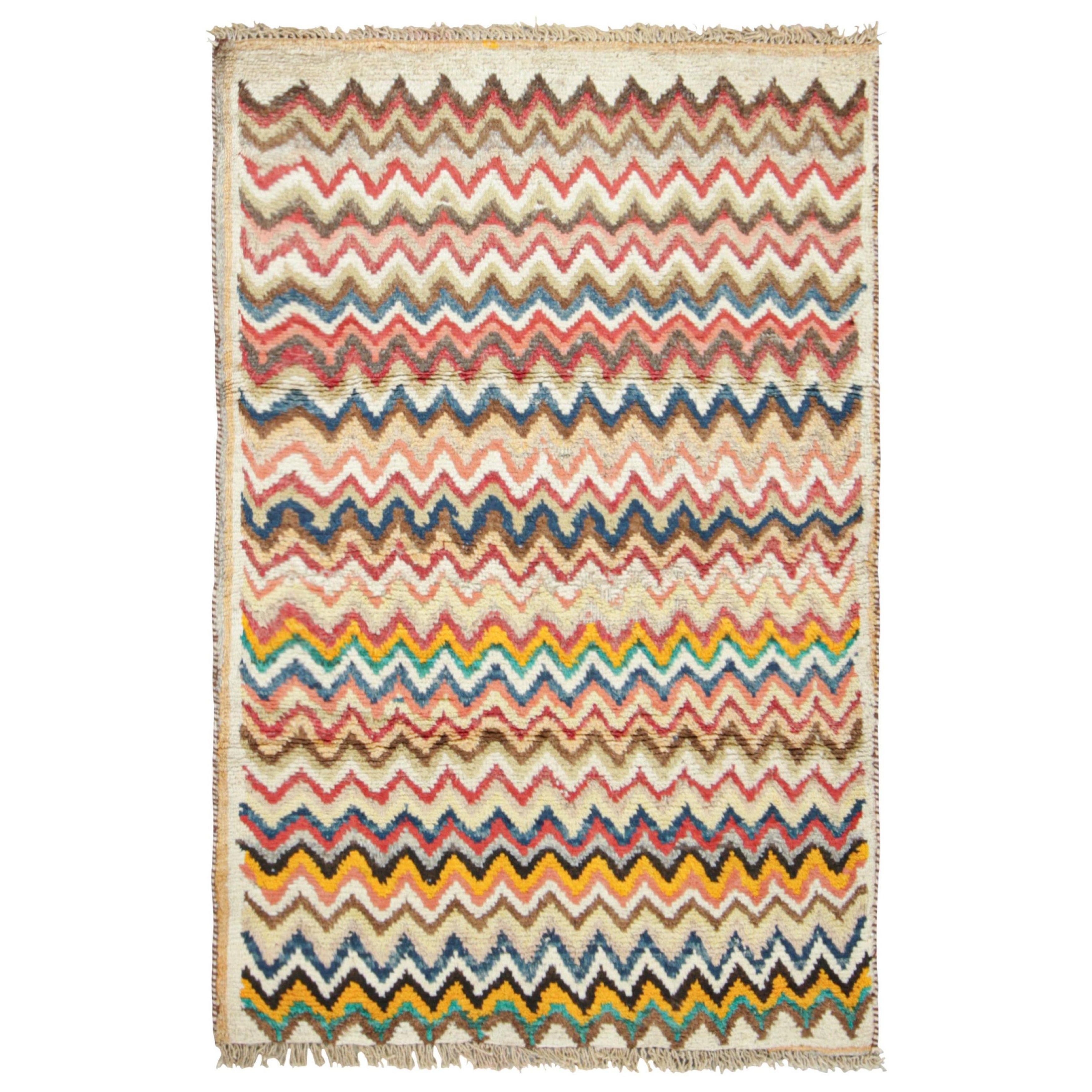 Vintage Gabbeh Persian Rug with Polychromatic Geometric Patterns - Rug & Kilim For Sale
