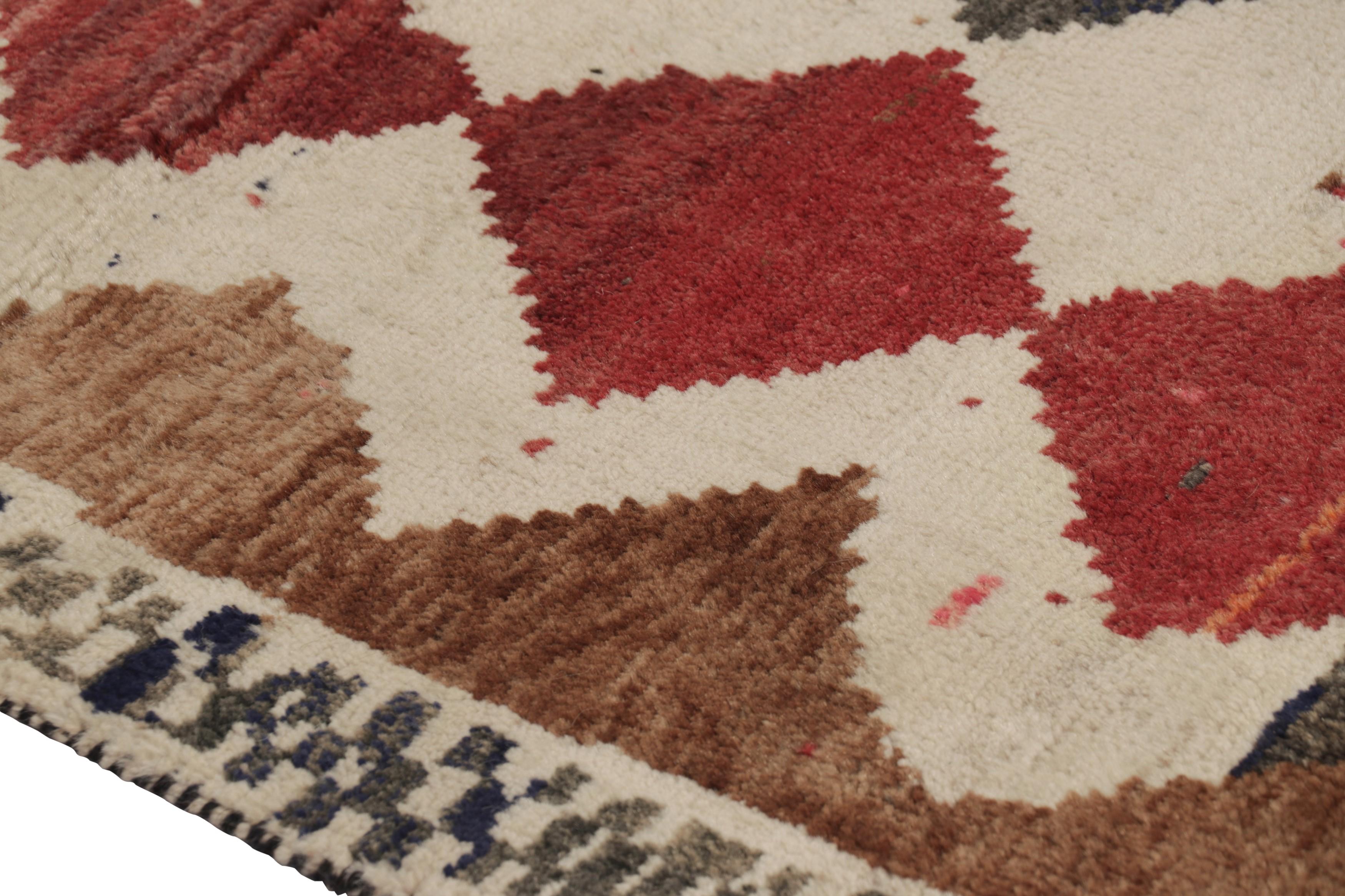 Wool Vintage Gabbeh Persian Runner, Brown and Red with Diamond Patterns - Rug & Kilim For Sale