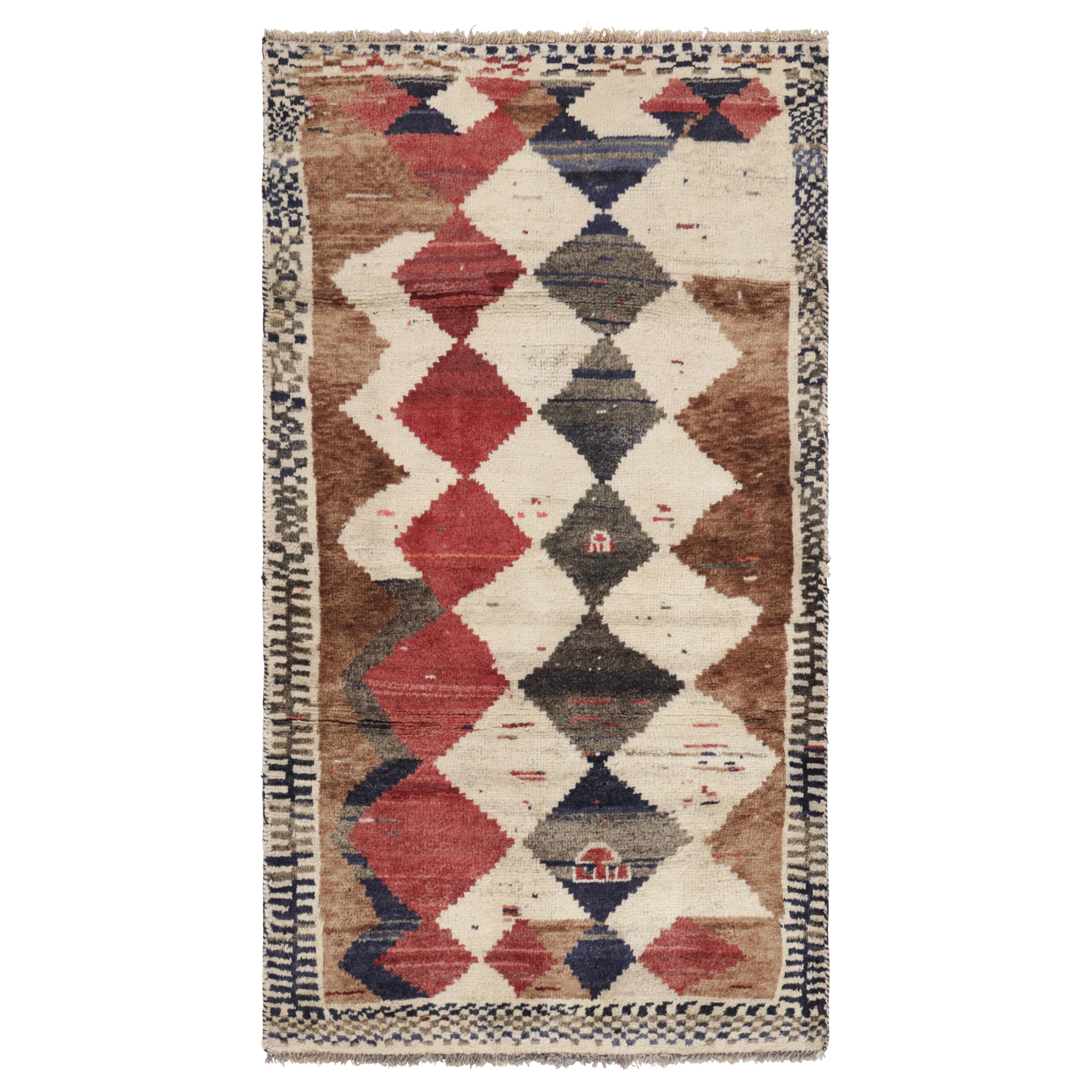 Vintage Gabbeh Persian Runner, Brown and Red with Diamond Patterns - Rug & Kilim For Sale