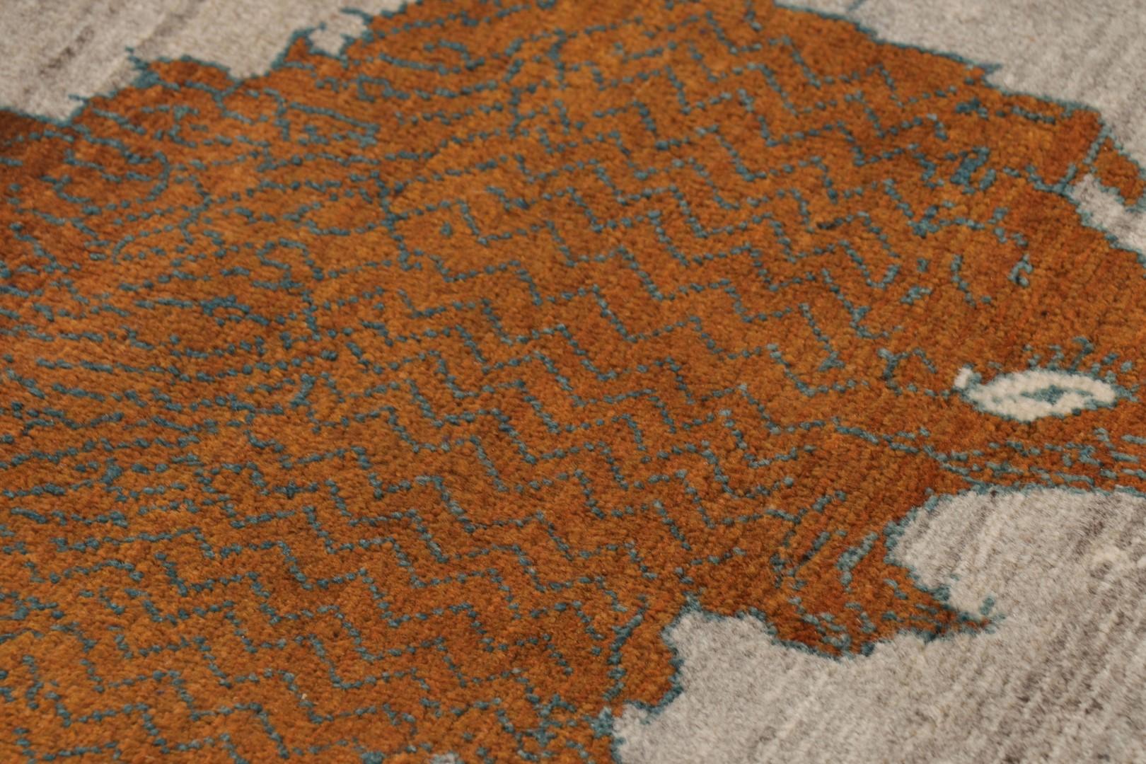 Mid-20th Century Vintage Gabbeh Persian Runner Rug in Gray with Lion Pictorials - Rug & Kilim For Sale