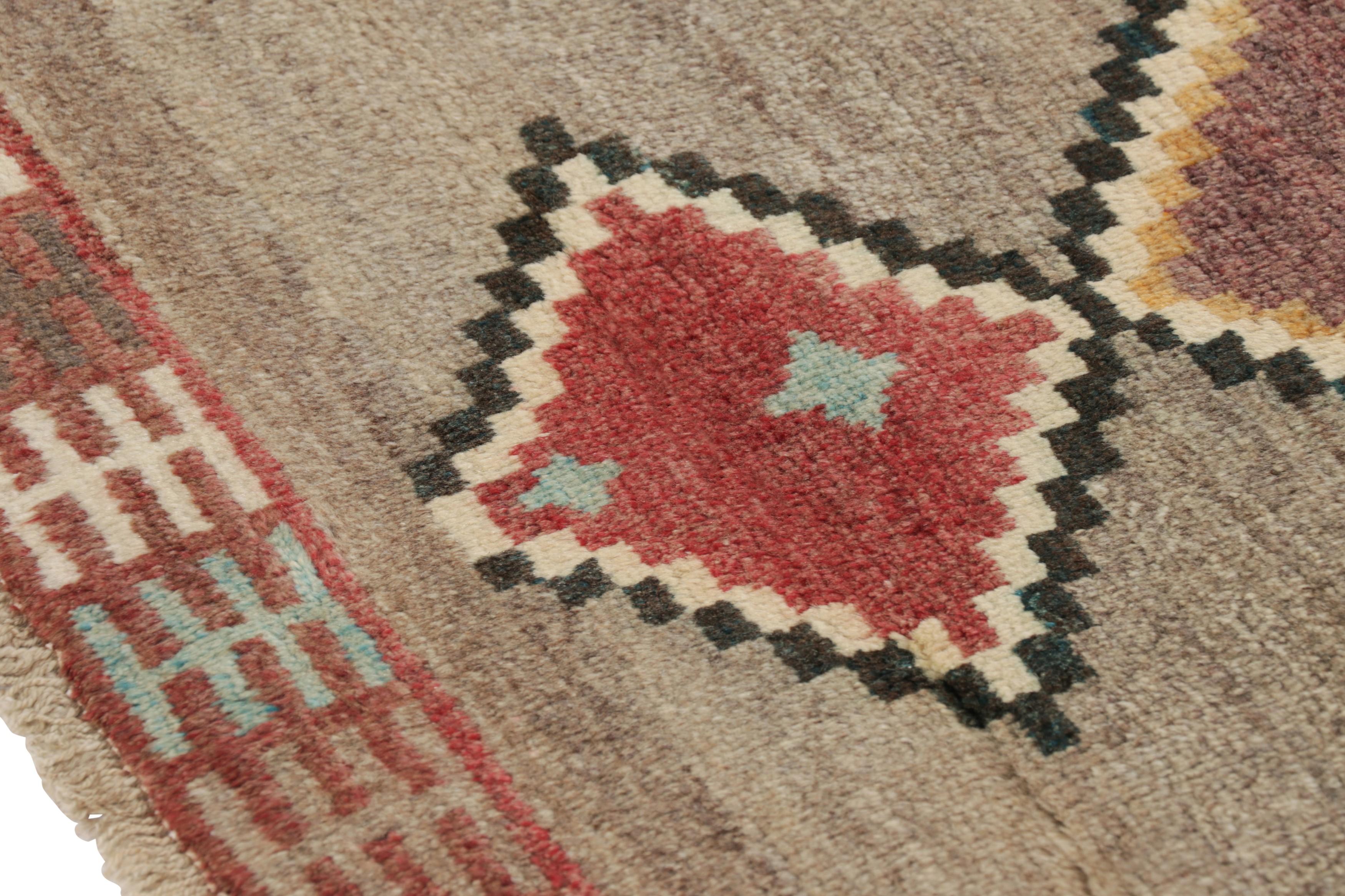 Vintage Gabbeh Persischer Stammes-Teppich, Beige-Grau DIiamant-Medaillons - Rug & Kilim (Mitte des 20. Jahrhunderts) im Angebot
