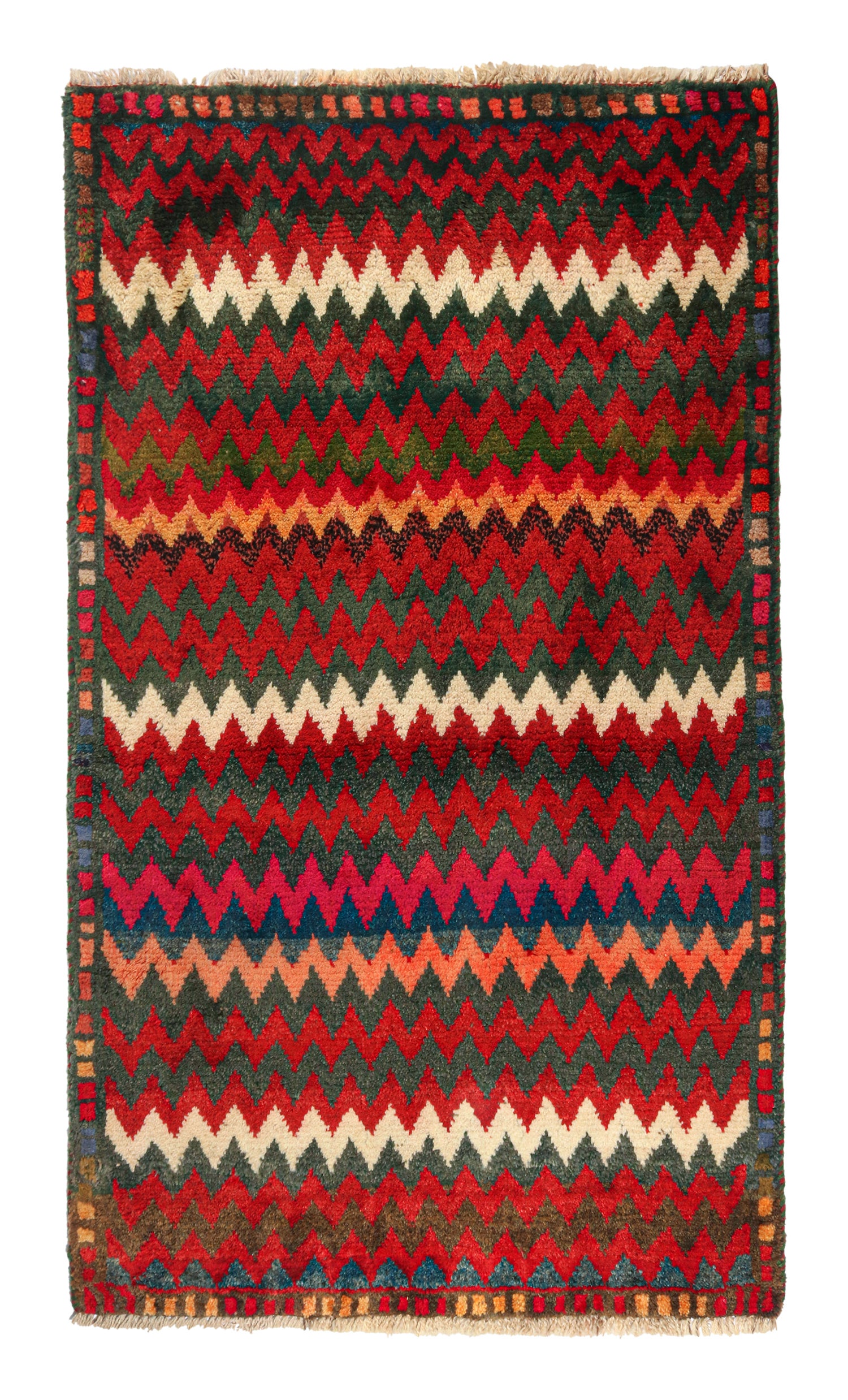 Gabbeh Persischer Stammes-Teppich im Vintage-Stil mit lebhaften Chevron-Mustern von Teppich & Kelim