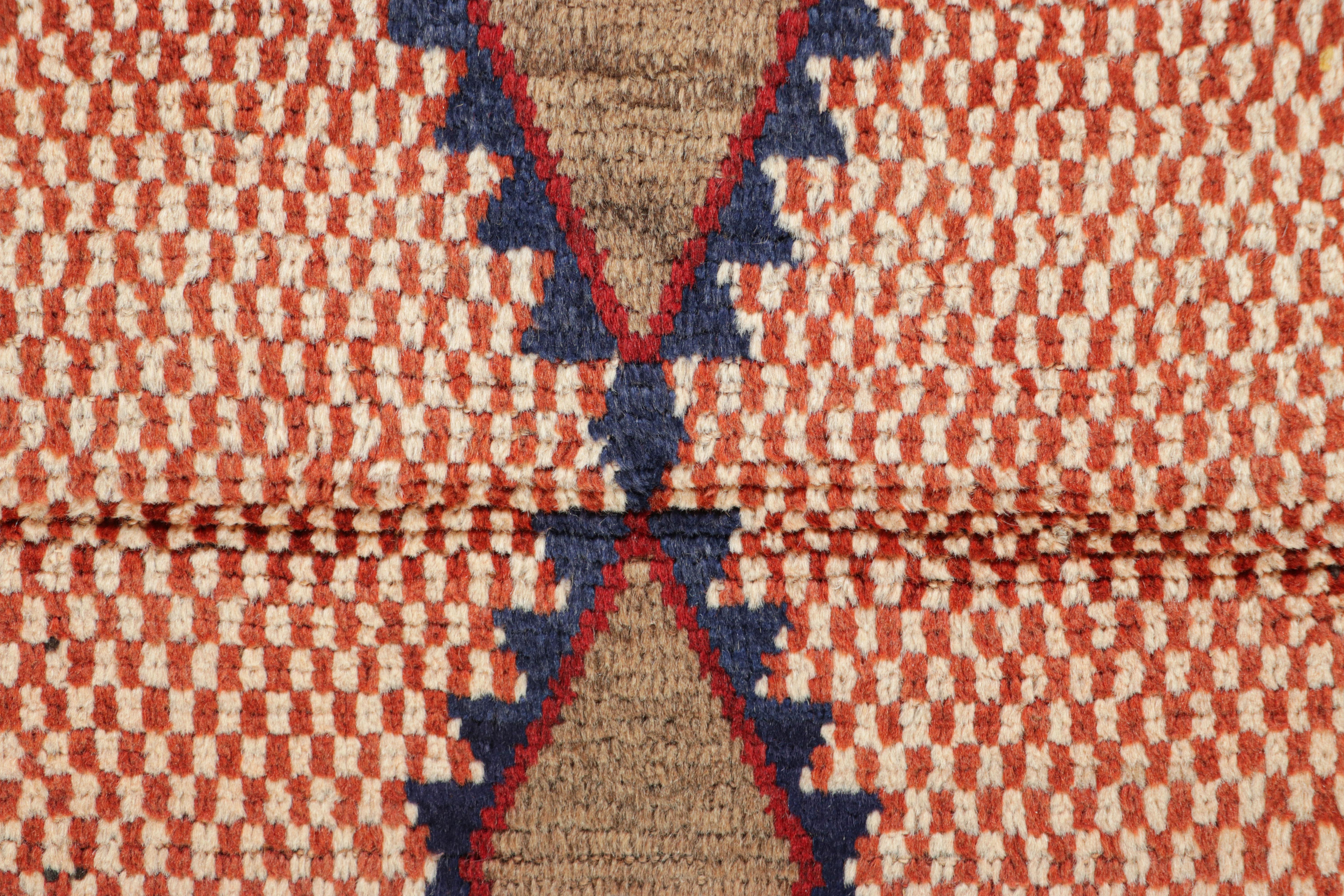 Vintage Gabbeh Persischer Stammes-Teppich, Rot mit DIamanten-Medaillons - Rug & Kilim (Mitte des 20. Jahrhunderts) im Angebot