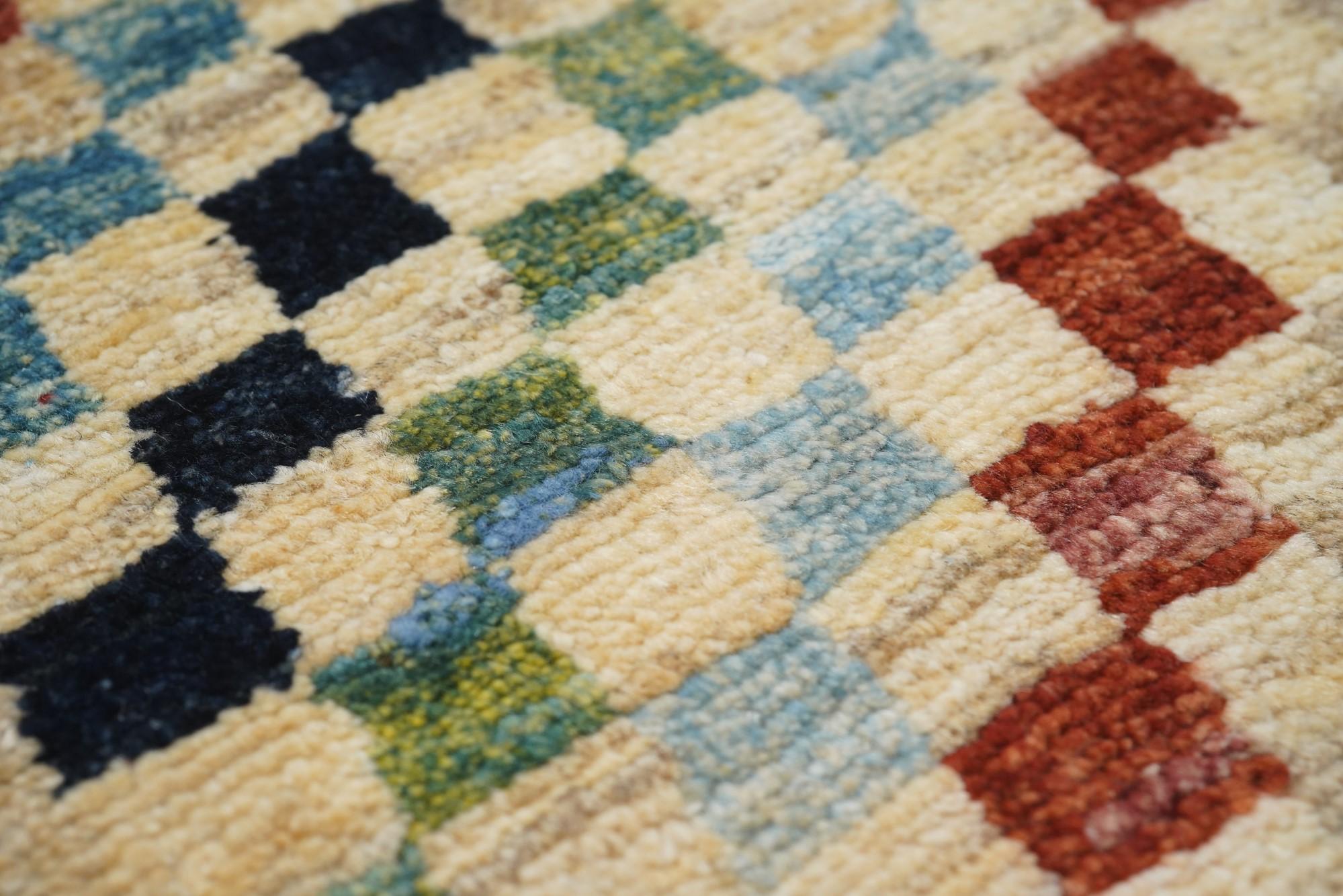 Gabbeh-Teppich 3'1'' x 4'10'' (Mitte des 20. Jahrhunderts) im Angebot