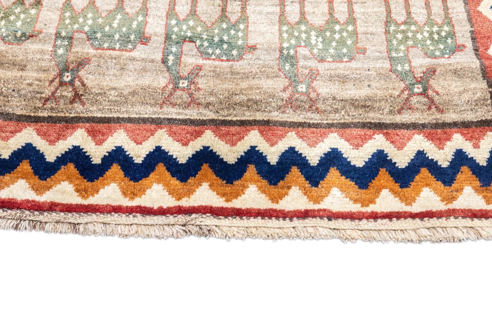Vintage Gabbeh Rug 4'8'' x 6'5'' In Good Condition For Sale In New York, NY