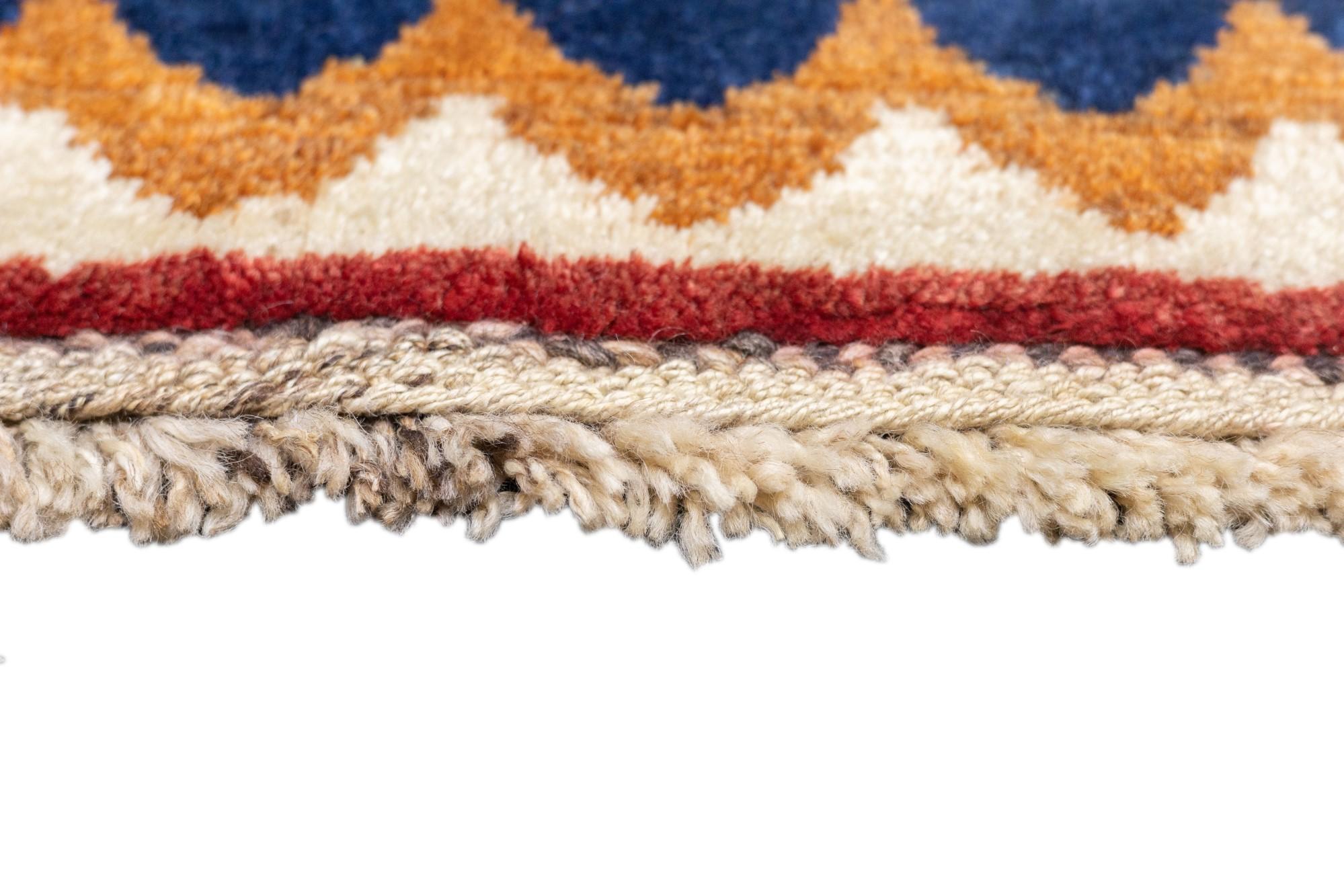 20th Century Vintage Gabbeh Rug 4'8'' x 6'5'' For Sale