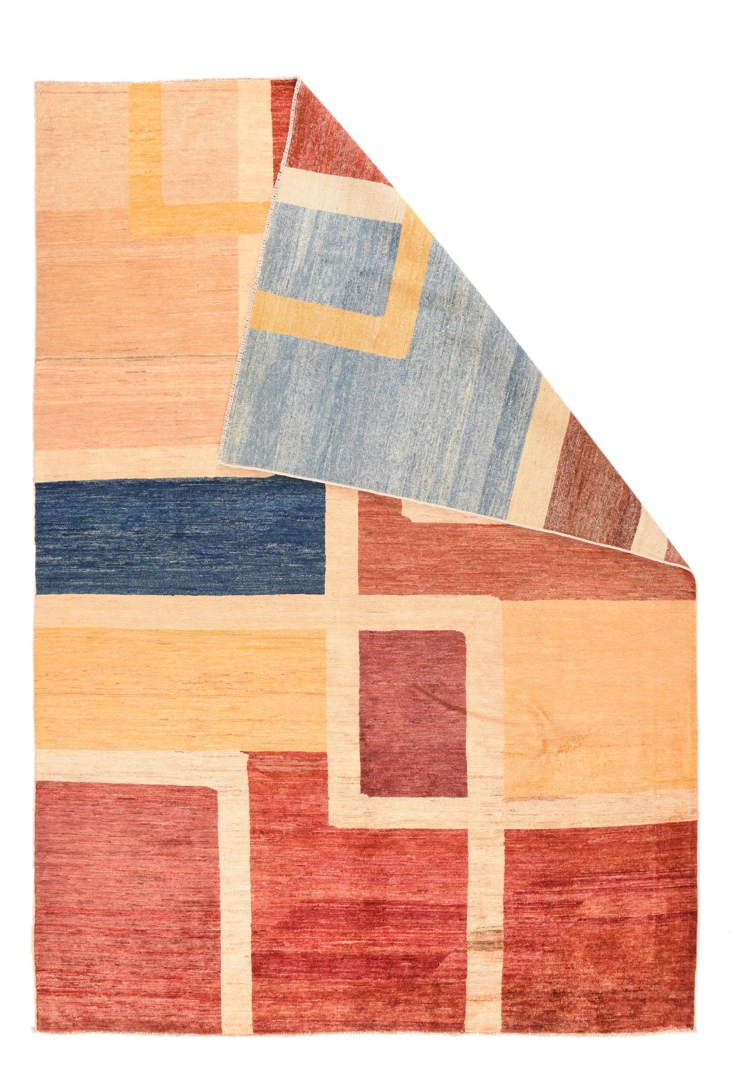 Vintage Gabbeh Teppich 6'6'' x 9'3''. Dieser Farbblock mit meist ecrufarbenen Trennlinien zeigt ein rechteckiges, ineinandergreifendes Muster in Stroh, Dunkelblau, Hellblau, Rot und Rostrot. Sixties Mod Design. Perfekt mit Sitzsäcken. Mäßige, aber