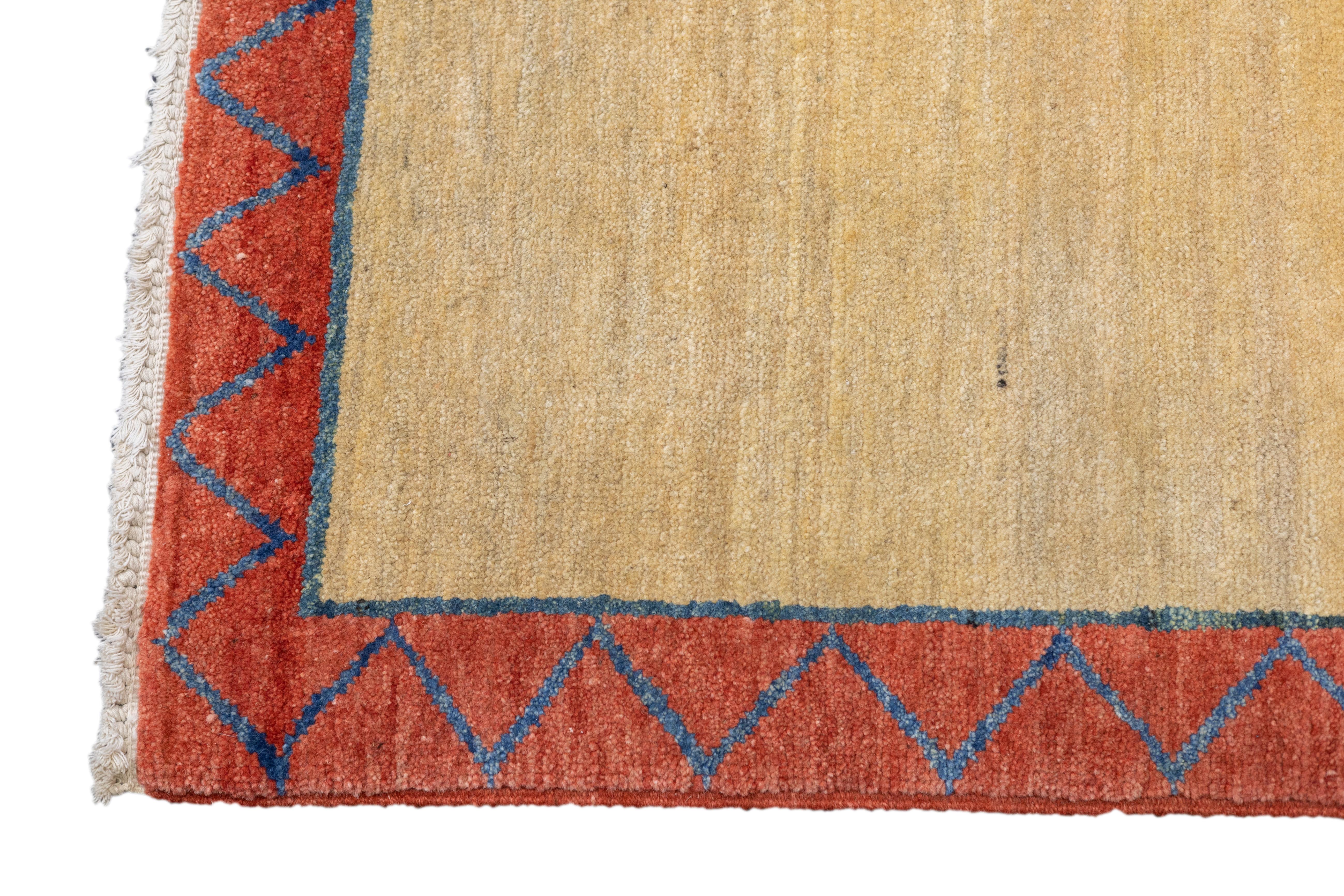 Vintage Gabbeh Teppich 7'9'' x 7'11'' im Angebot 2