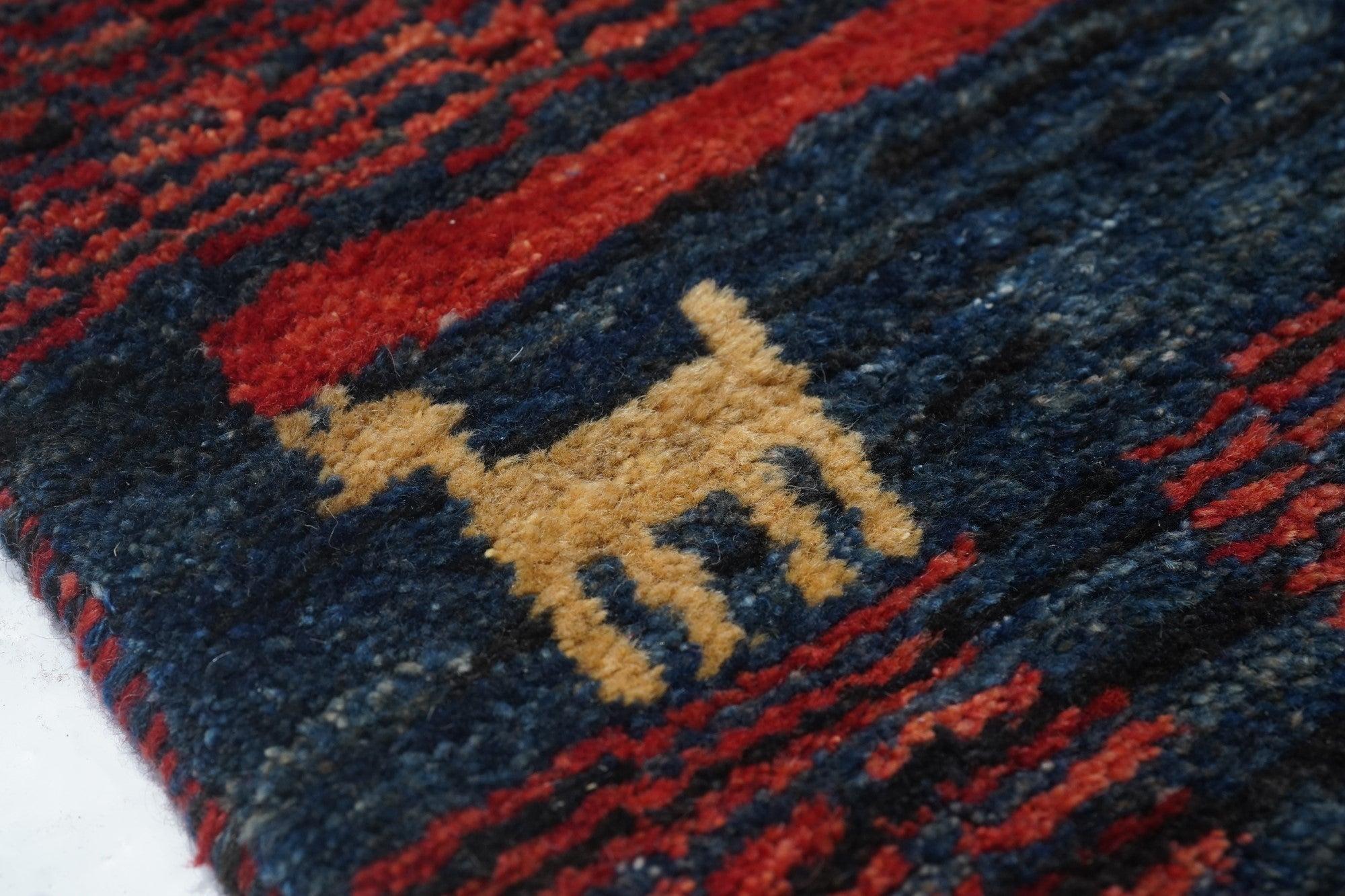 XX secolo Vintage Gabbeh Runner 2'7'' x 9'9'' in vendita