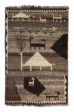 Tapis tribal Gabbeh vintage en beige-marron, motif pictural gris par Rug & Kilim