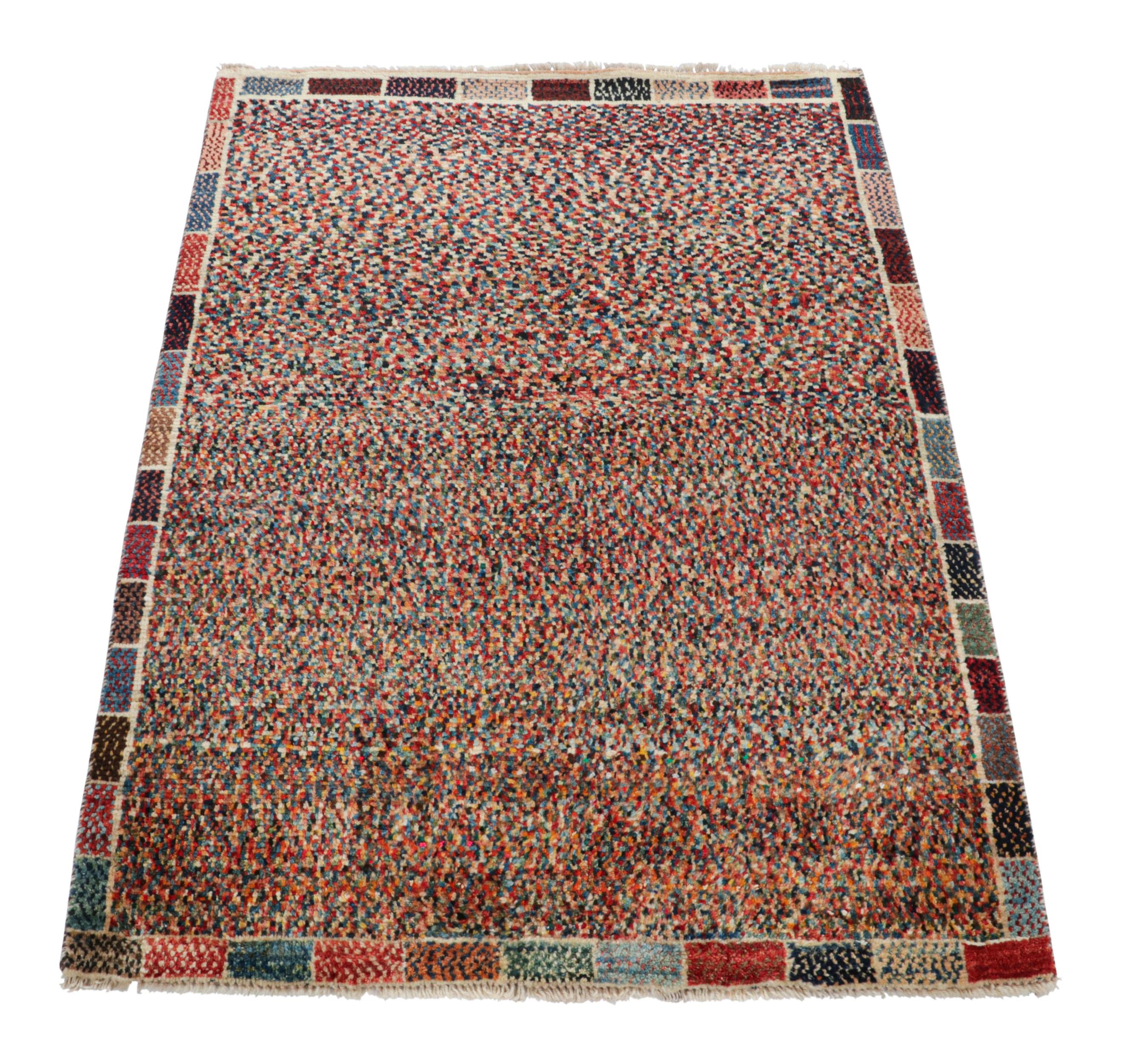 Gabbeh Tribal-Teppich im Vintage-Stil mit polychromem Striae & Dots-Muster von Teppich & Kelim (Handgeknüpft) im Angebot