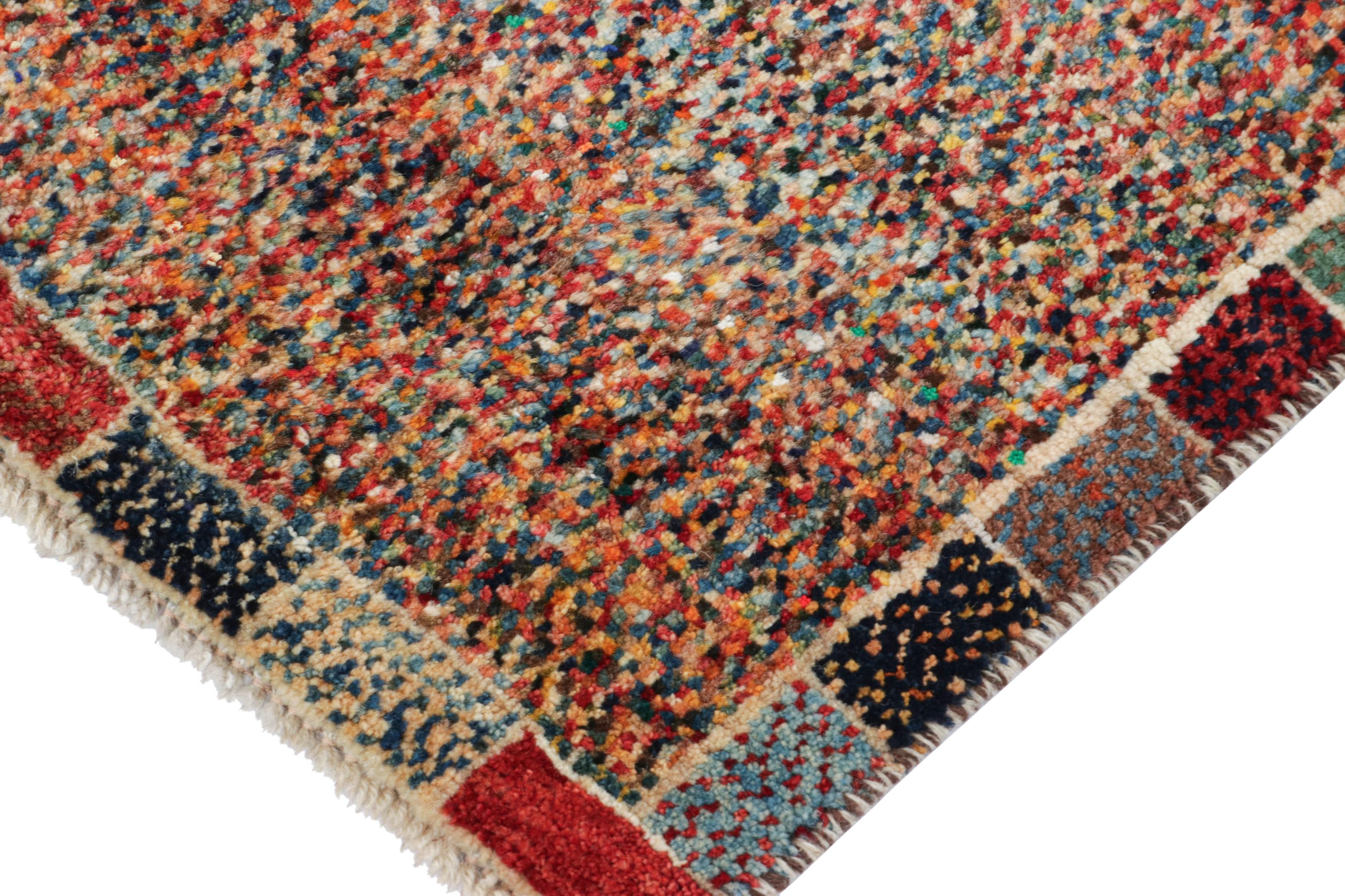 Gabbeh Tribal-Teppich im Vintage-Stil mit polychromem Striae & Dots-Muster von Teppich & Kelim im Zustand „Gut“ im Angebot in Long Island City, NY