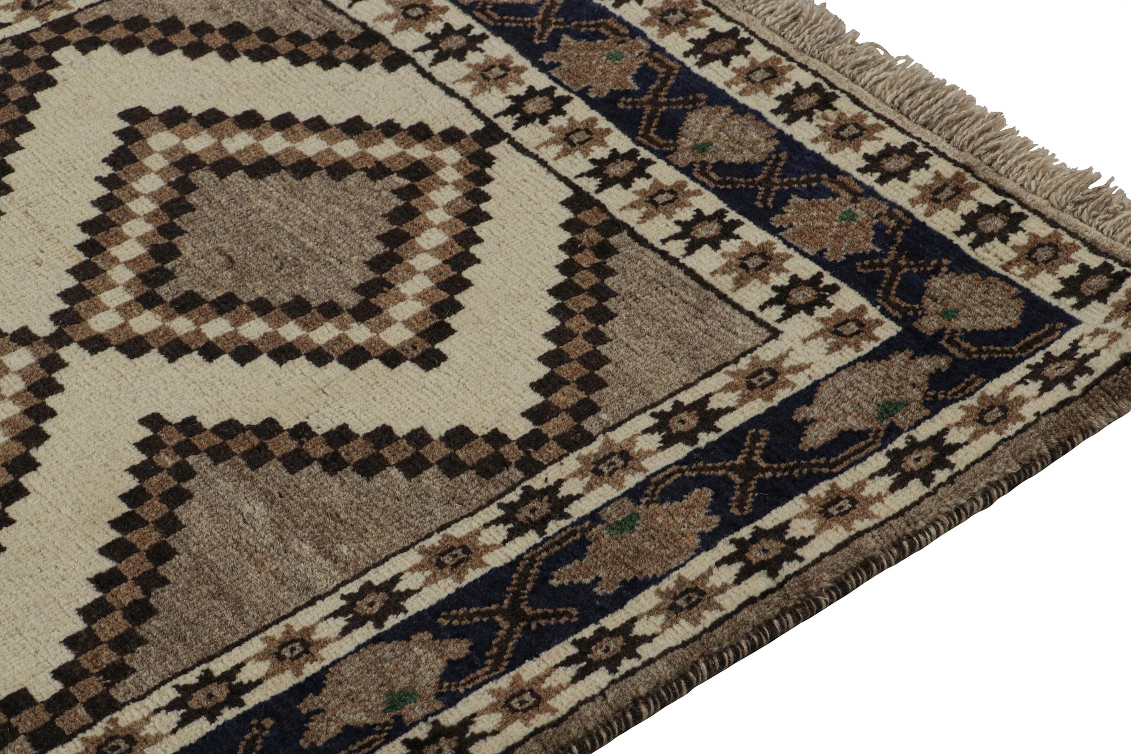 Vintage Gabbeh Tribal Runner in Gray with Beige-Brown by Rug & Kilim In Good Condition For Sale In Long Island City, NY