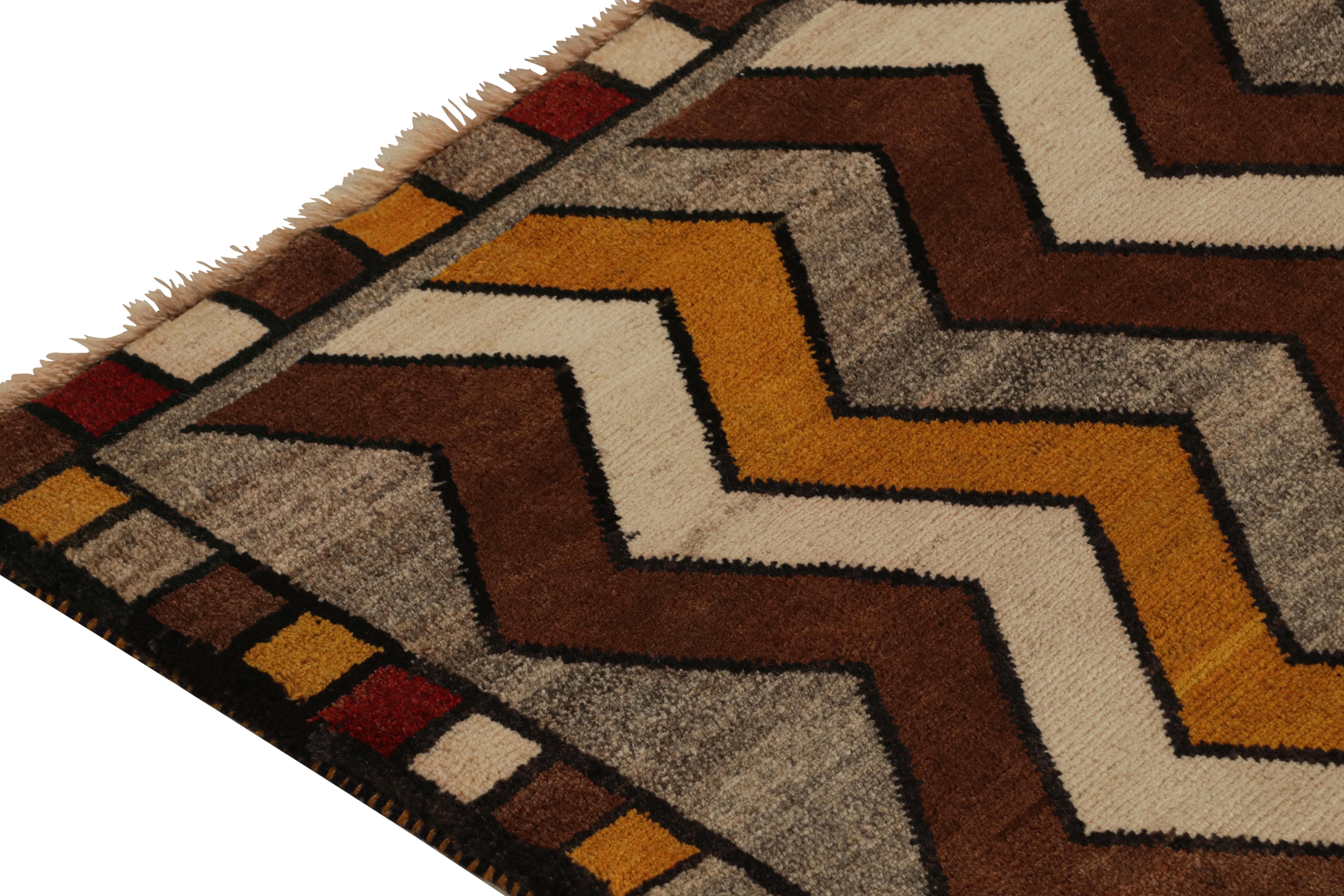 Vintage Gabbeh Tribal runner in Gray with Brown, Chevron Pattern by Rug & Kilim In Good Condition For Sale In Long Island City, NY
