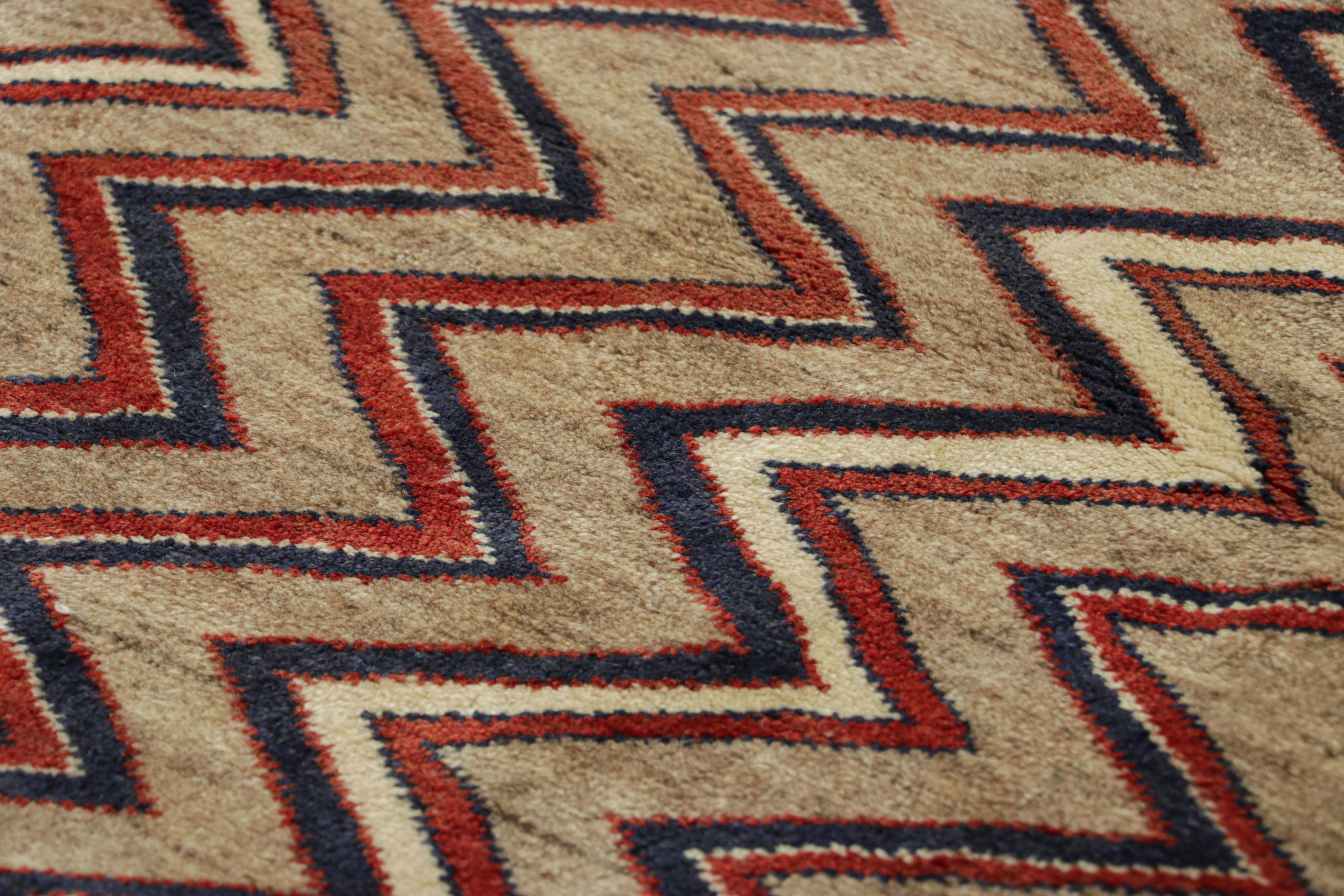 Questo tappeto persiano Gabbeh vintage 3x6 è l'ultima grande novità della collezione di pezzi tribali rari di Rug & Kilim. Annodato a mano in lana verso il 1950-1960.

Sul design: 

Questo tappeto Gabbeh vintage è un esempio sorprendente di