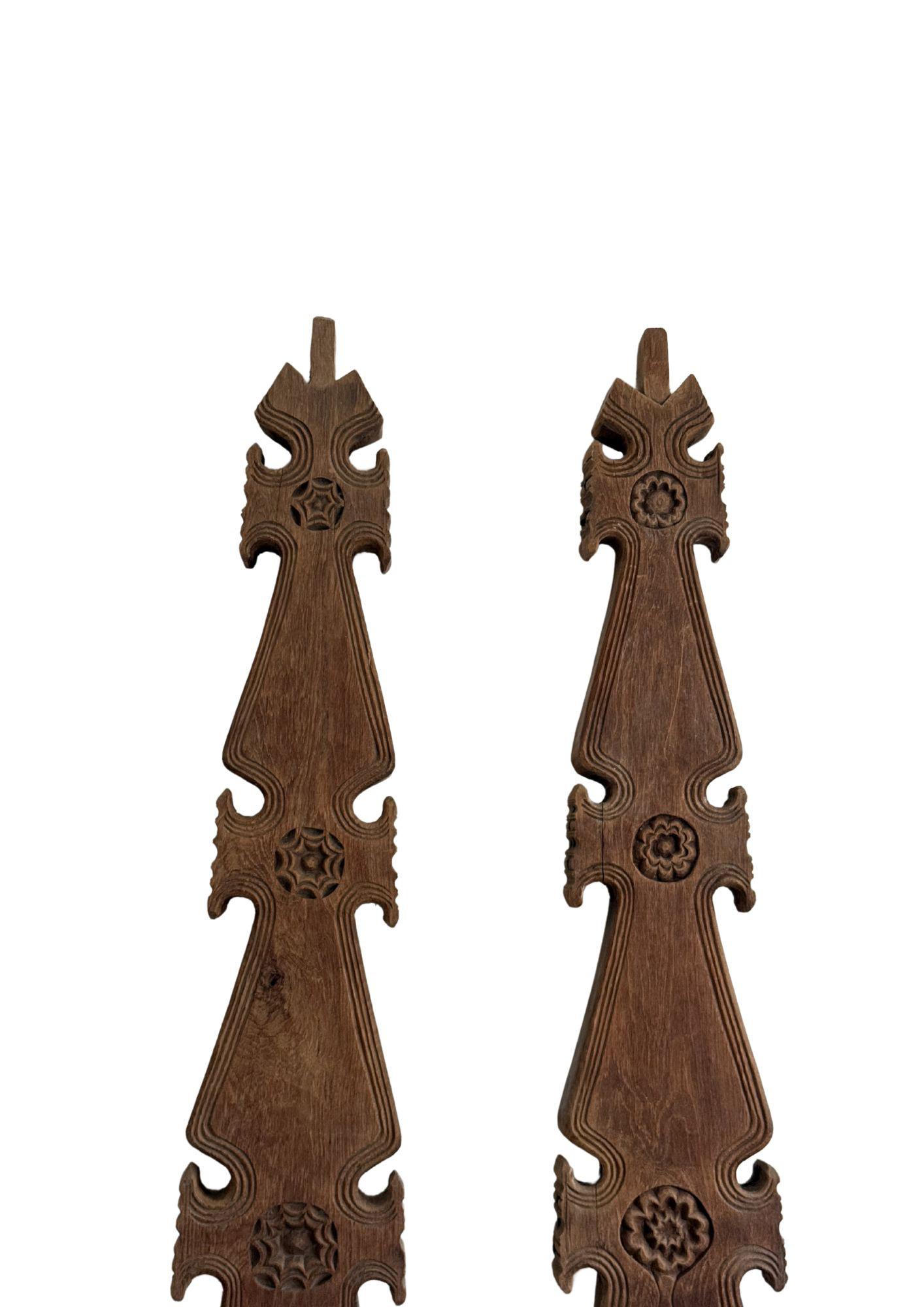 Late 20th Century Vintage Gadang House Roof Ornaments, Hand-Carved Floral Motifs from West Sumatra For Sale