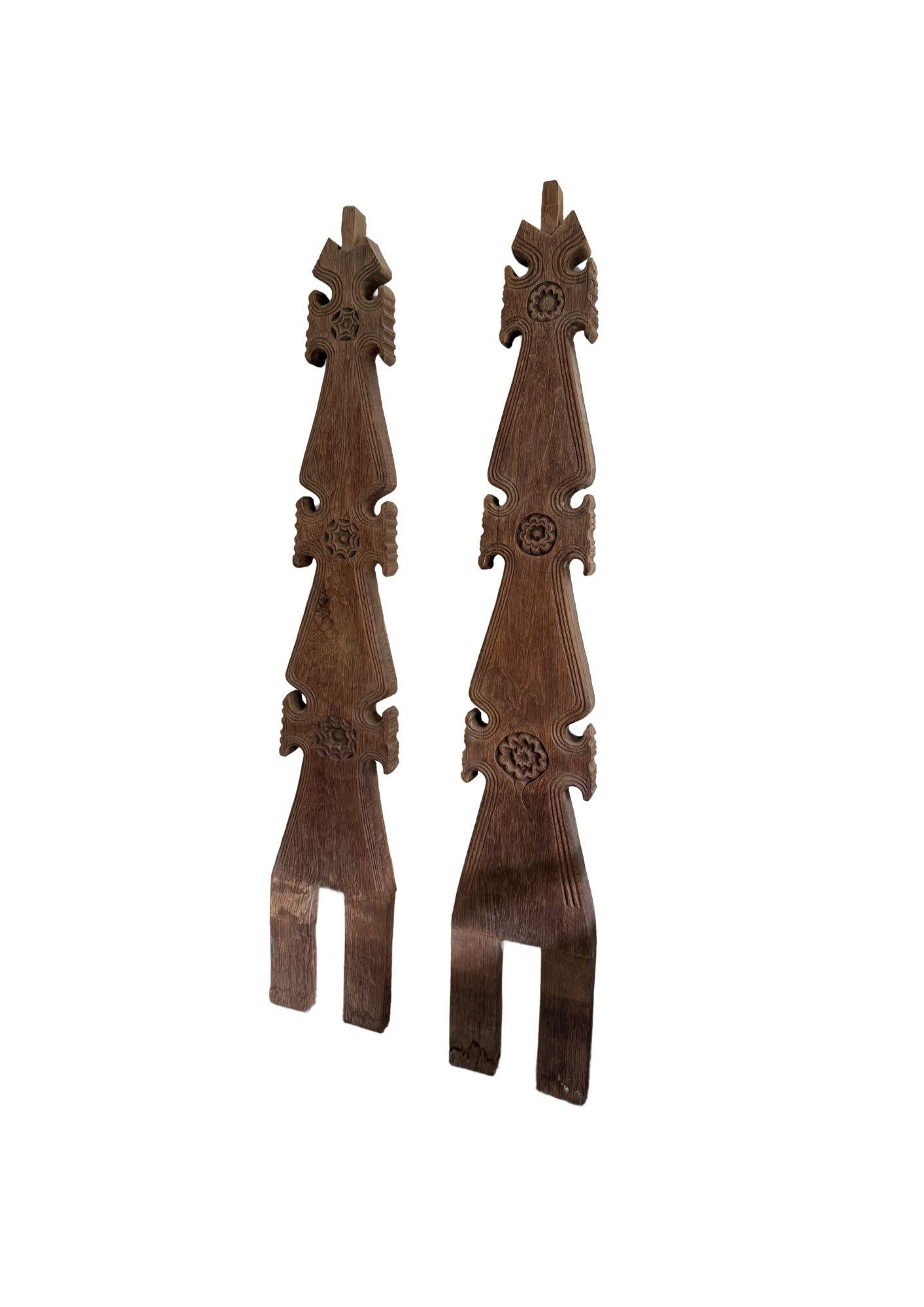 Vintage Gadang House Roof Ornaments, Hand-Carved Floral Motifs from West Sumatra For Sale 2