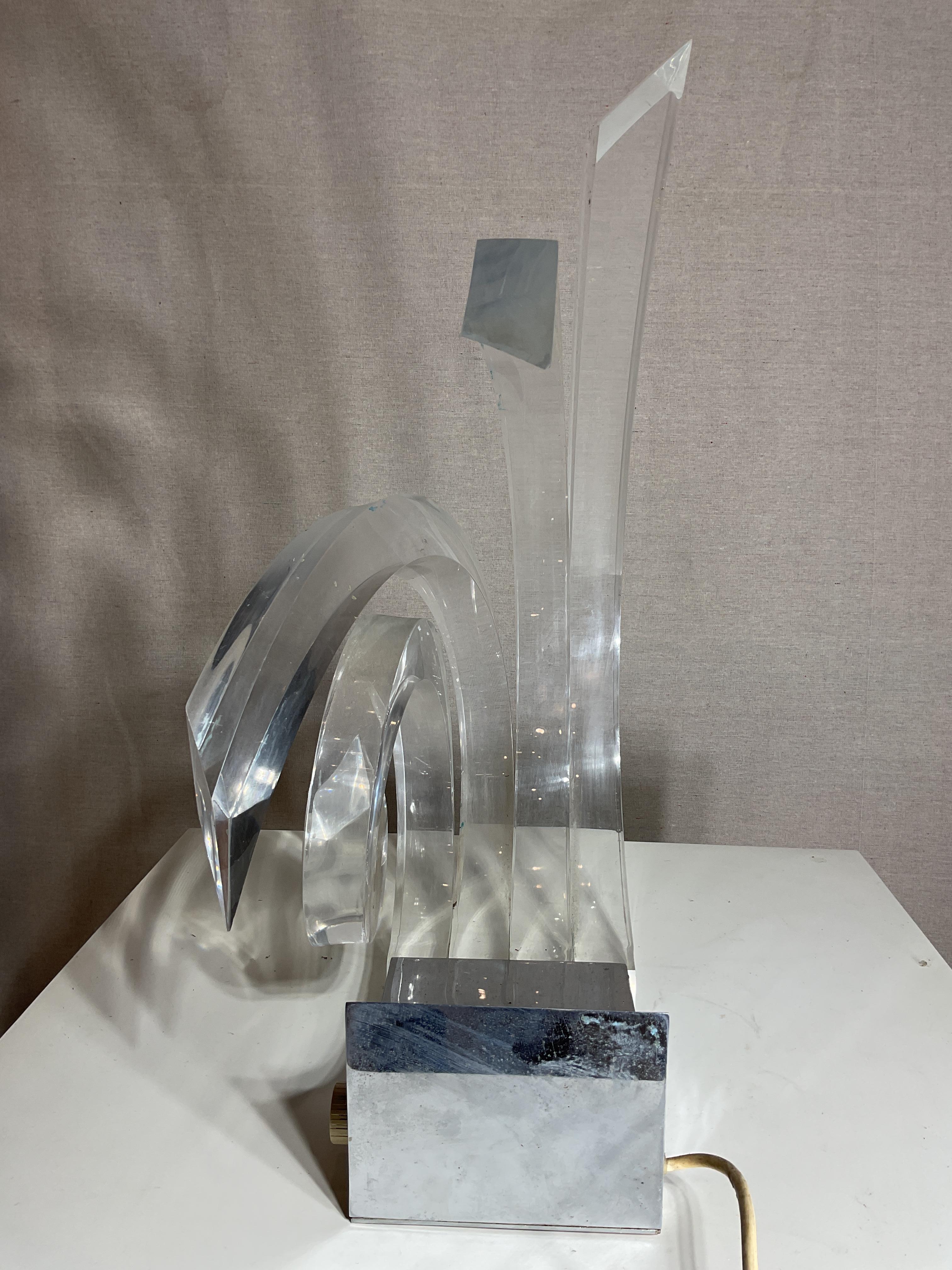 Italian Vintage Gaetano Missaglia for Missaglia Lucite Table Lamp For Sale