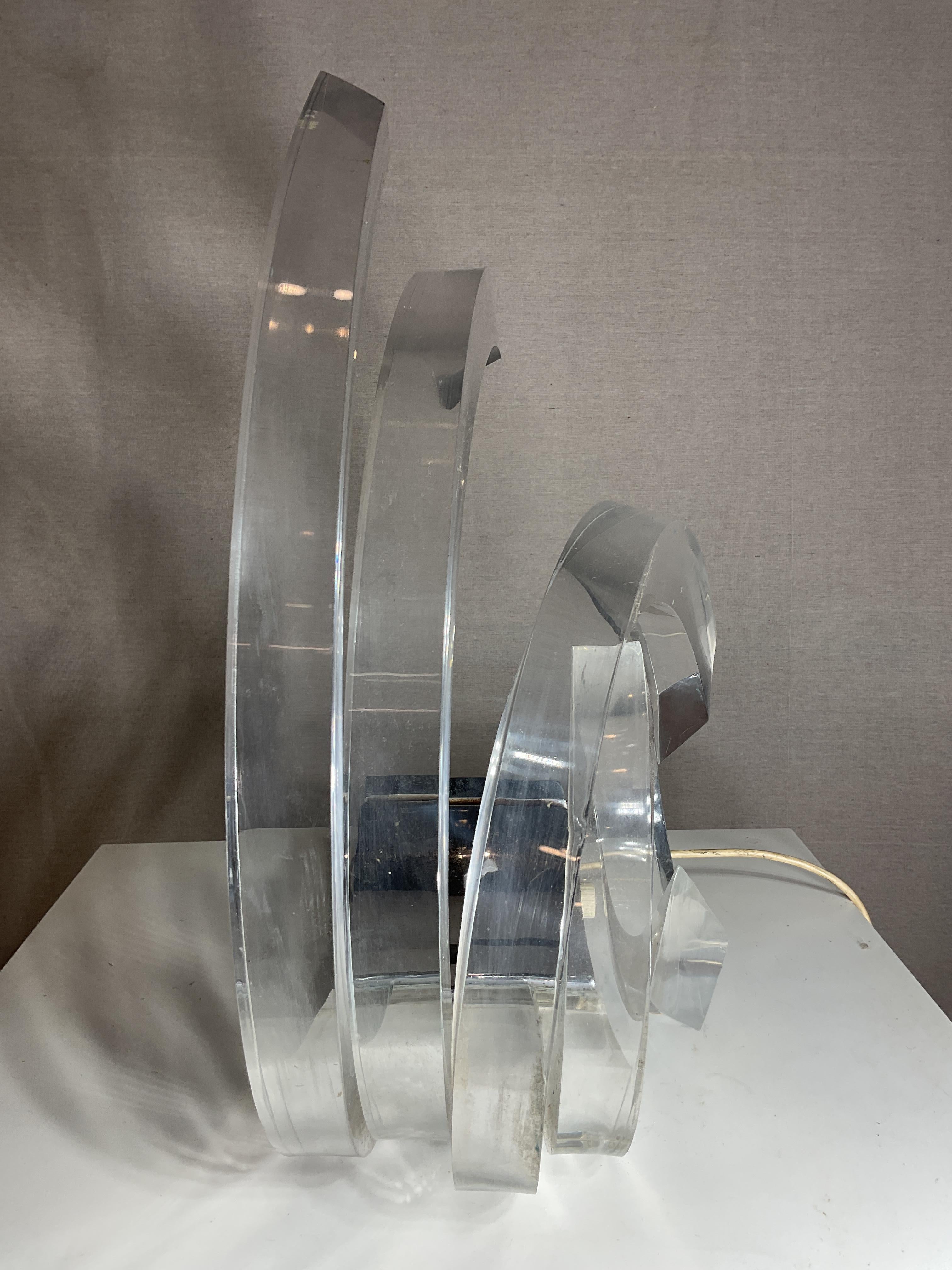 Mid-20th Century Vintage Gaetano Missaglia for Missaglia Lucite Table Lamp For Sale