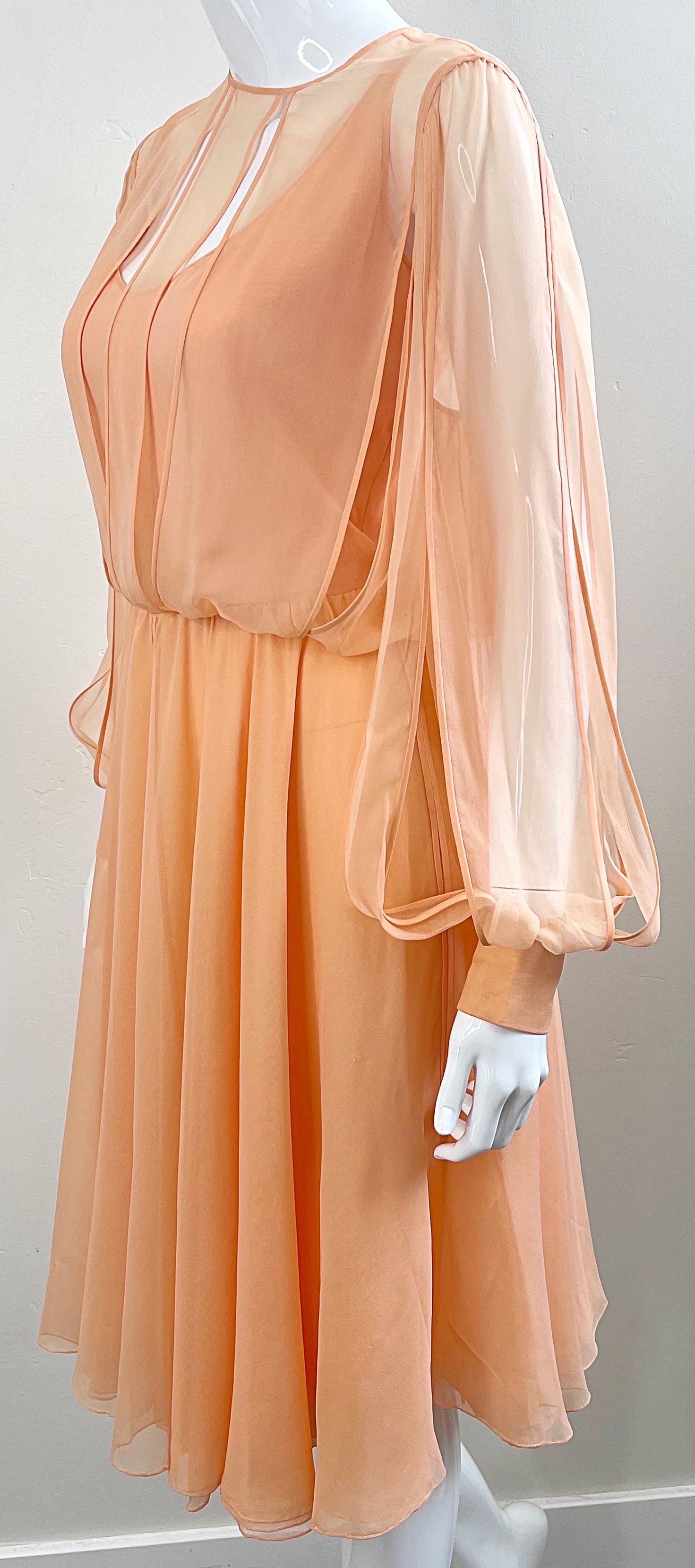 Vintage Galanos Couture 1980 Peach Salmon Silk Chiffon Flowy 80s Dress  en vente 10