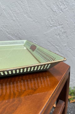 Galleried Tole Serviertablett, Vintage
