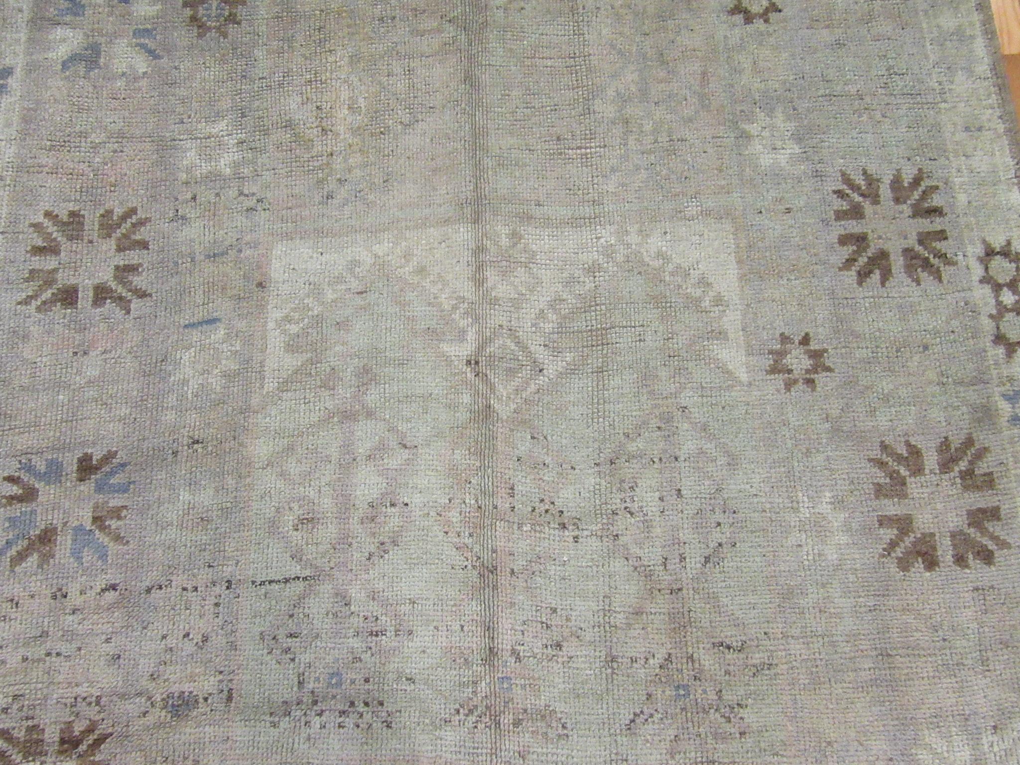 Vintage Handmade Gallery Size Neutral Color Turkish Anatolian Oushak Rug For Sale 5