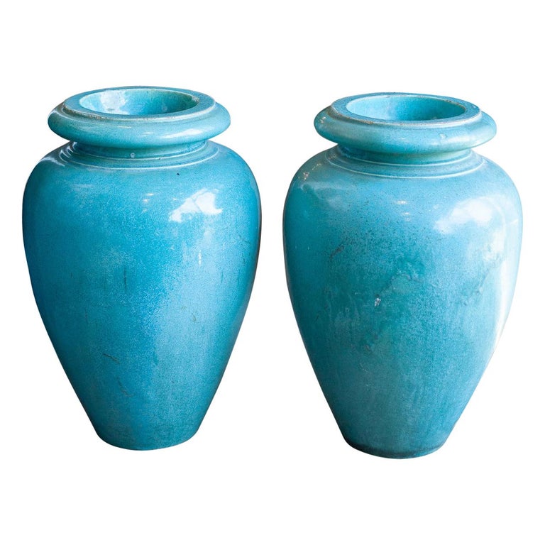 Vintage Galloway Garden Urns For Sale at 1stDibs galloway urn unique