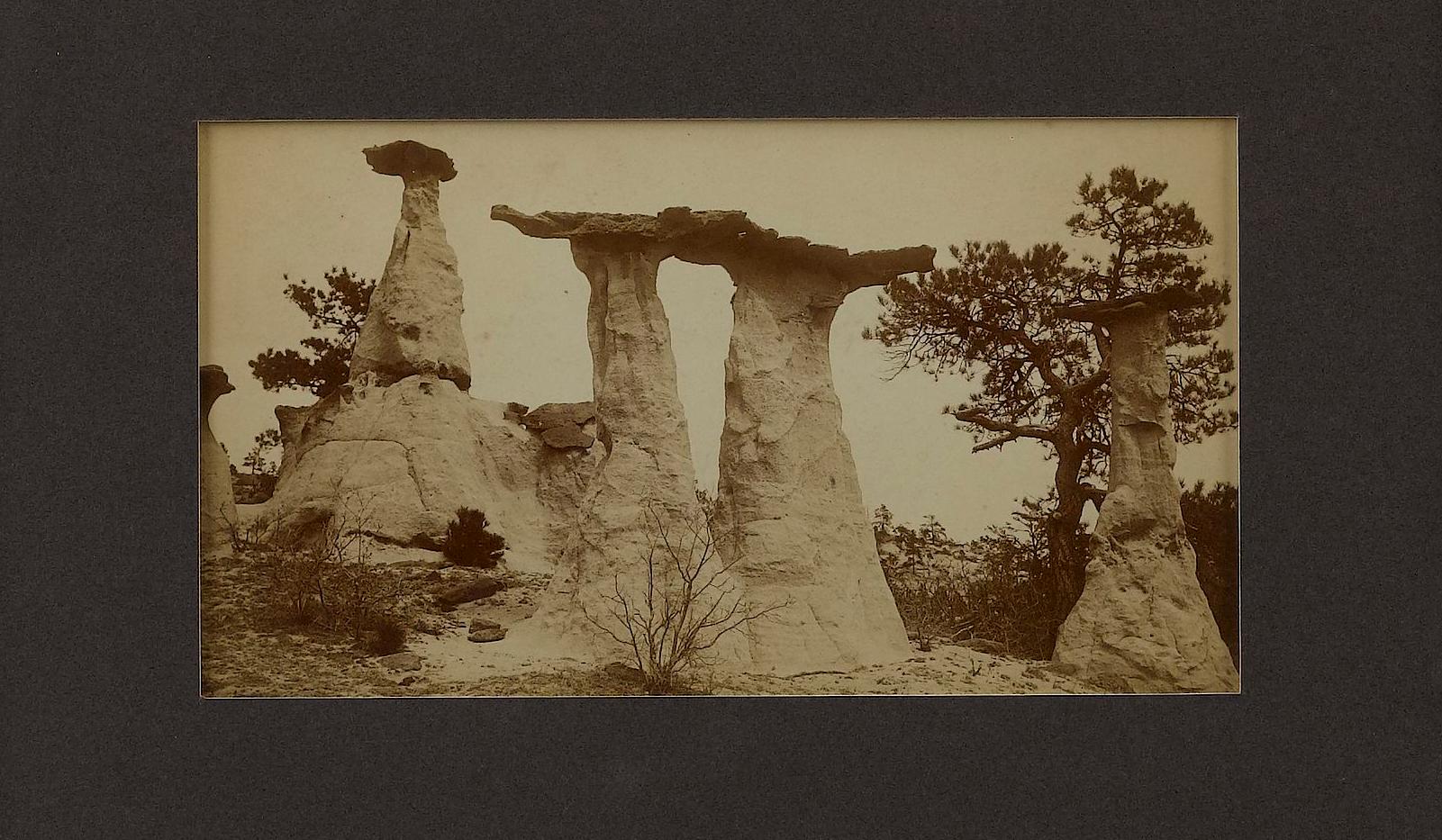 Vintage Garden of the Gods Postcards by Hook Photo, 1890 In Good Condition In Colorado Springs, CO